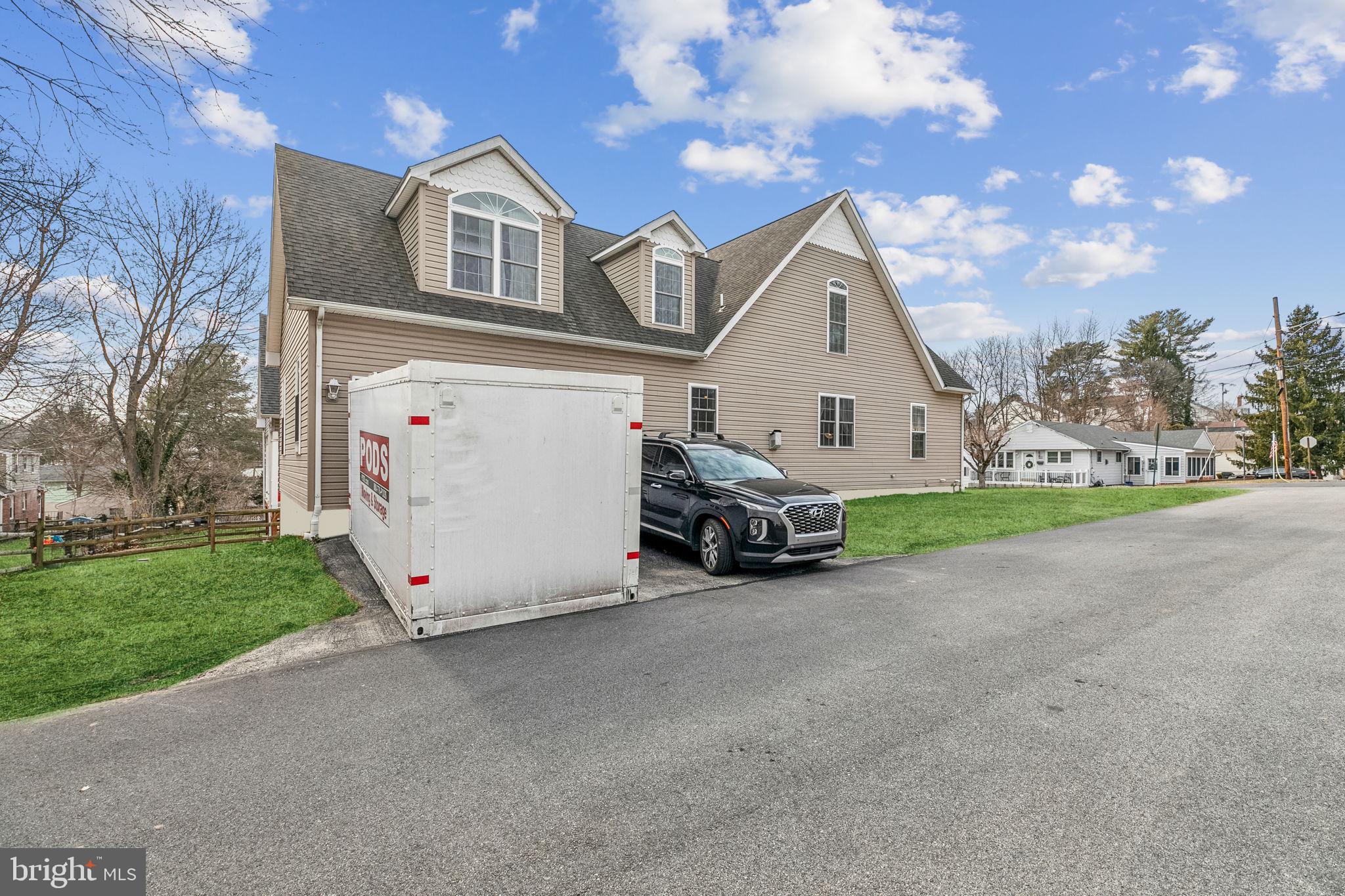 GARDEN CITY - Residential