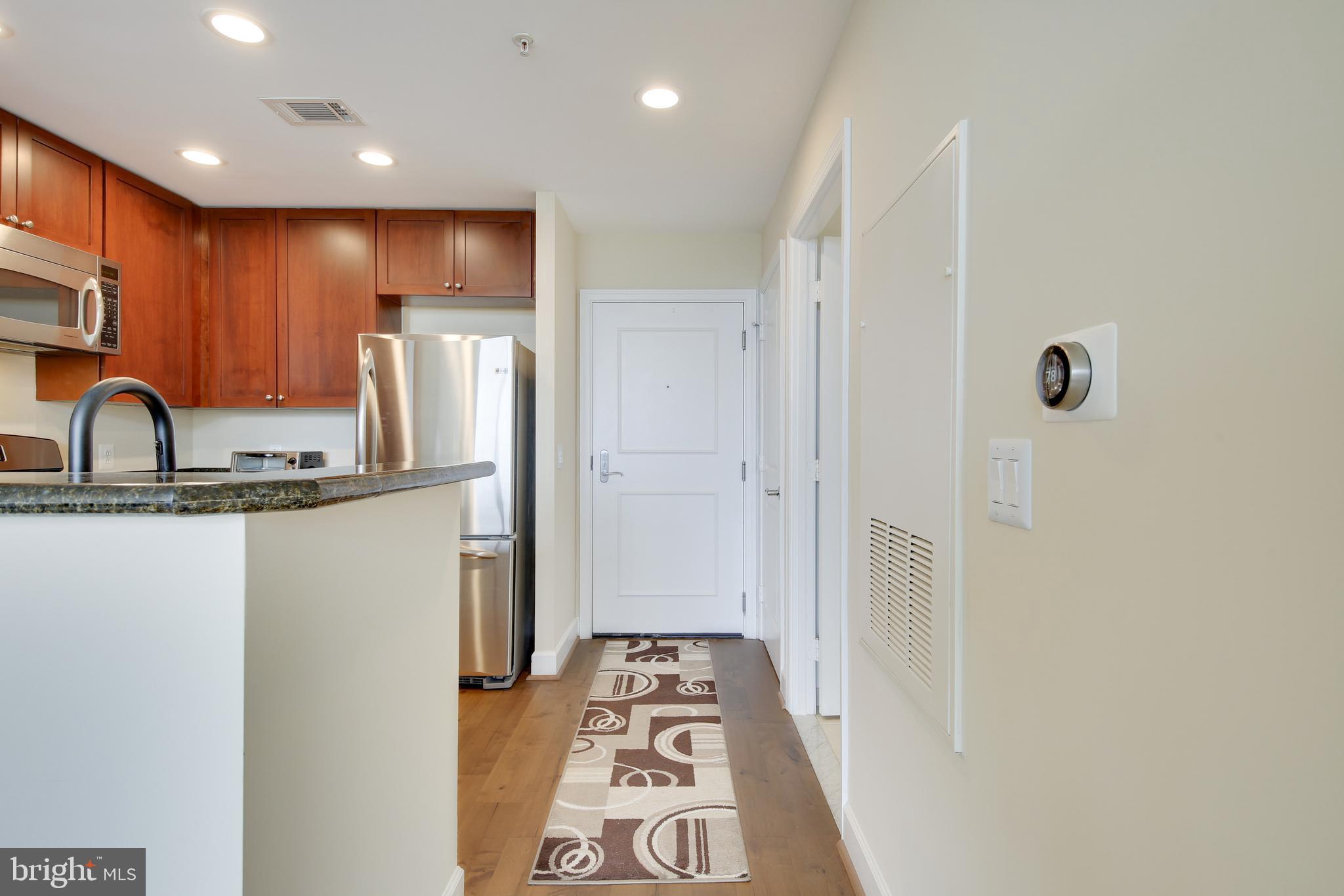 ECLIPSE ON CENTER PARK - Residential