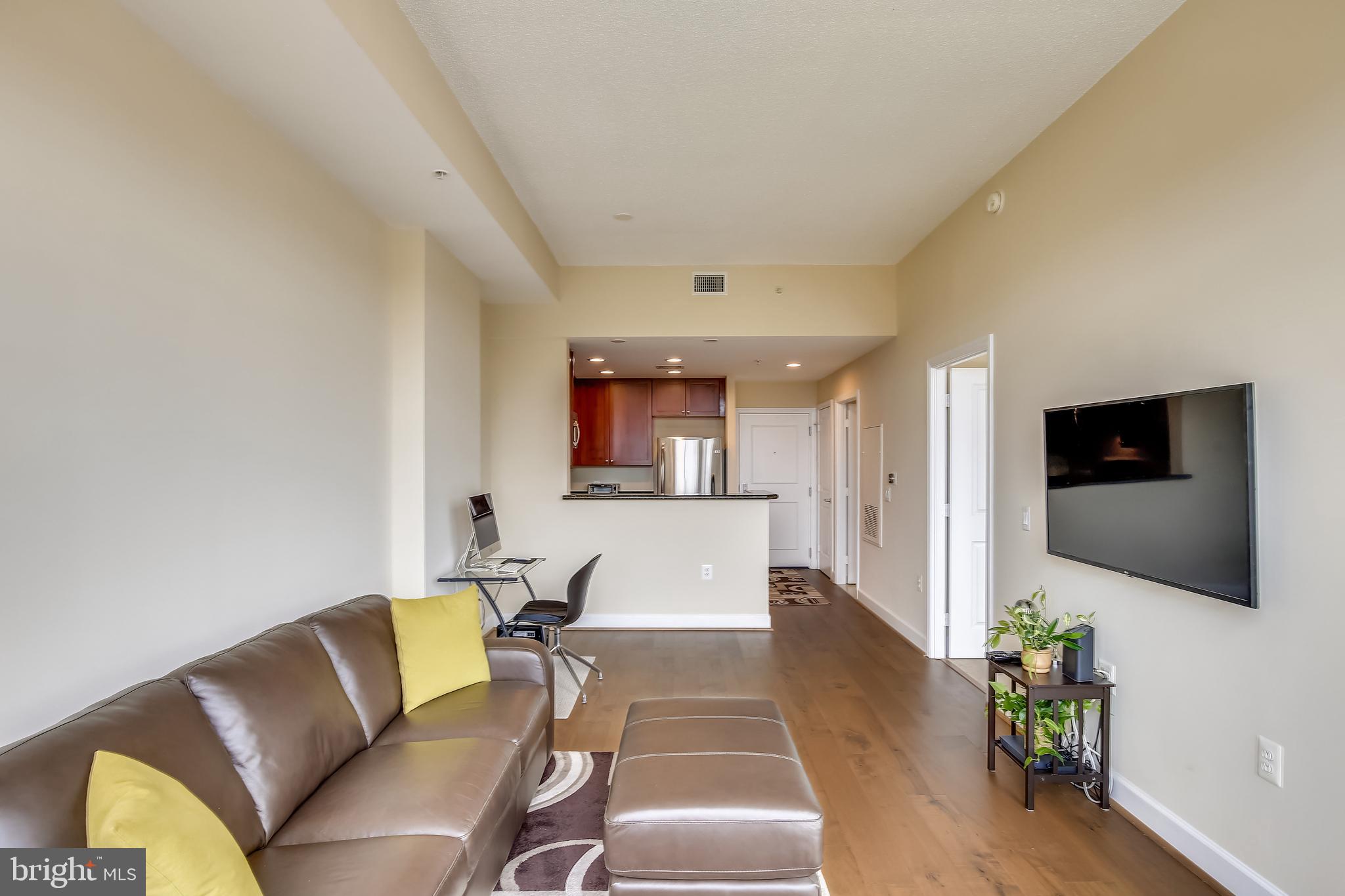 ECLIPSE ON CENTER PARK - Residential