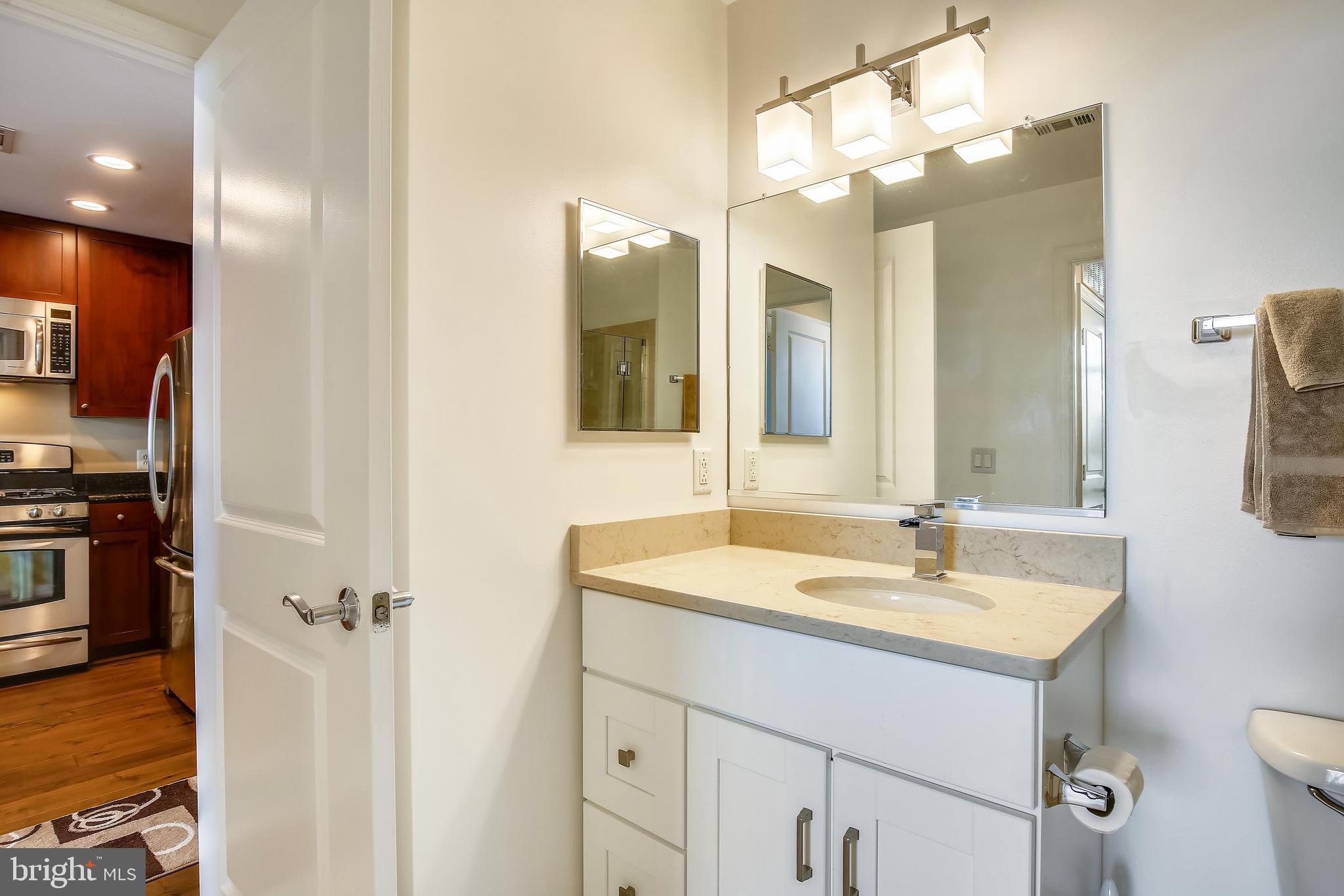 ECLIPSE ON CENTER PARK - Residential