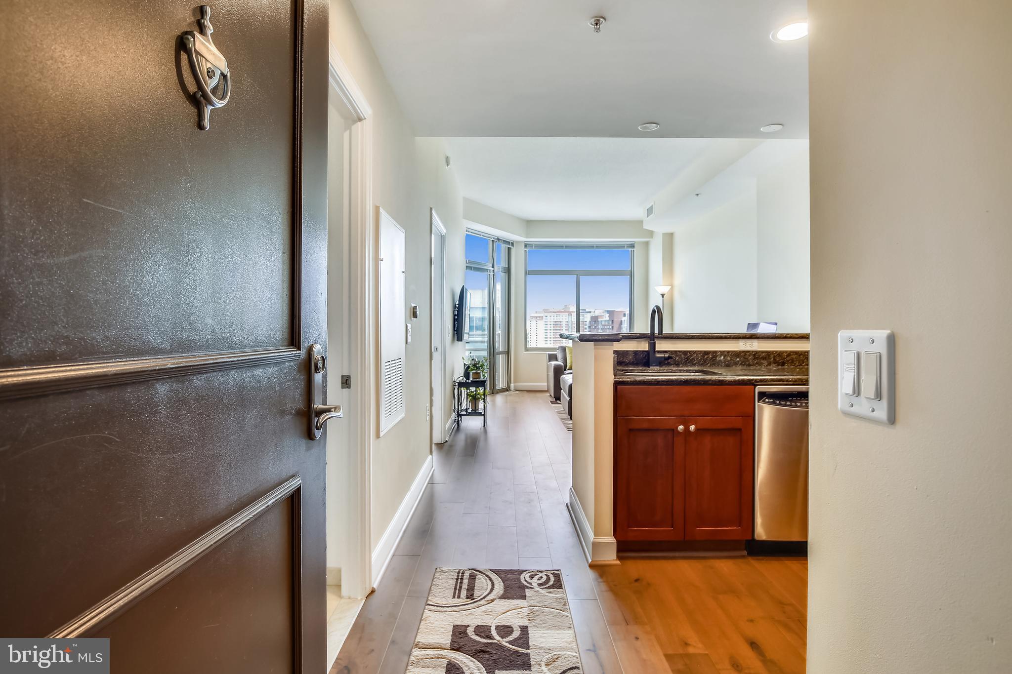 ECLIPSE ON CENTER PARK - Residential