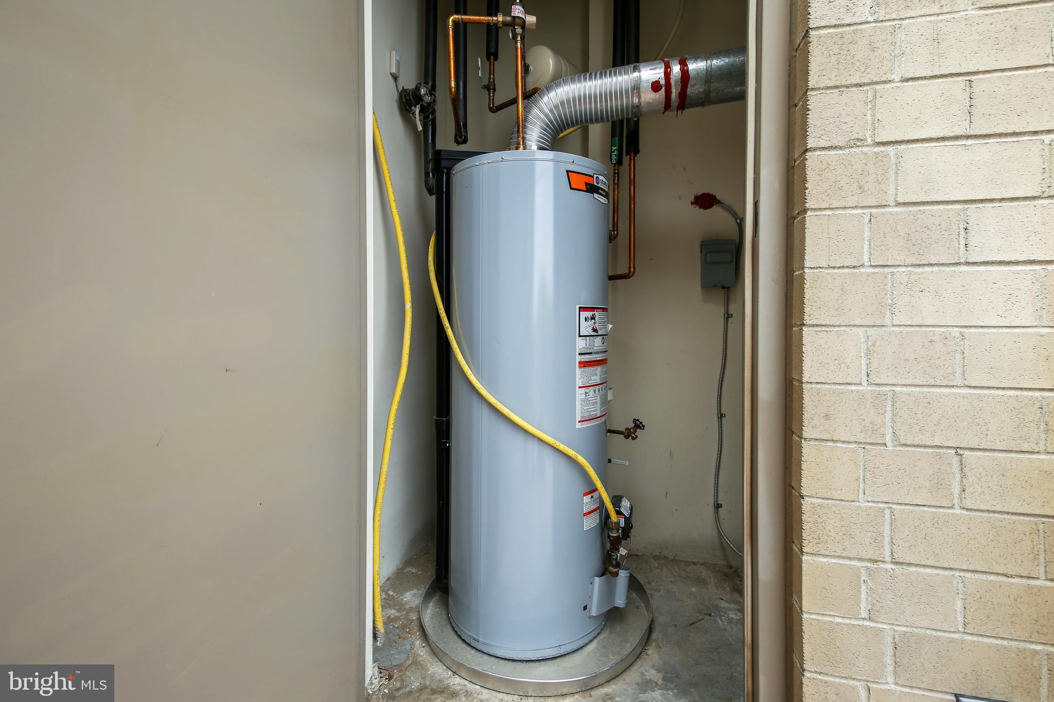 ECLIPSE ON CENTER PARK - Residential