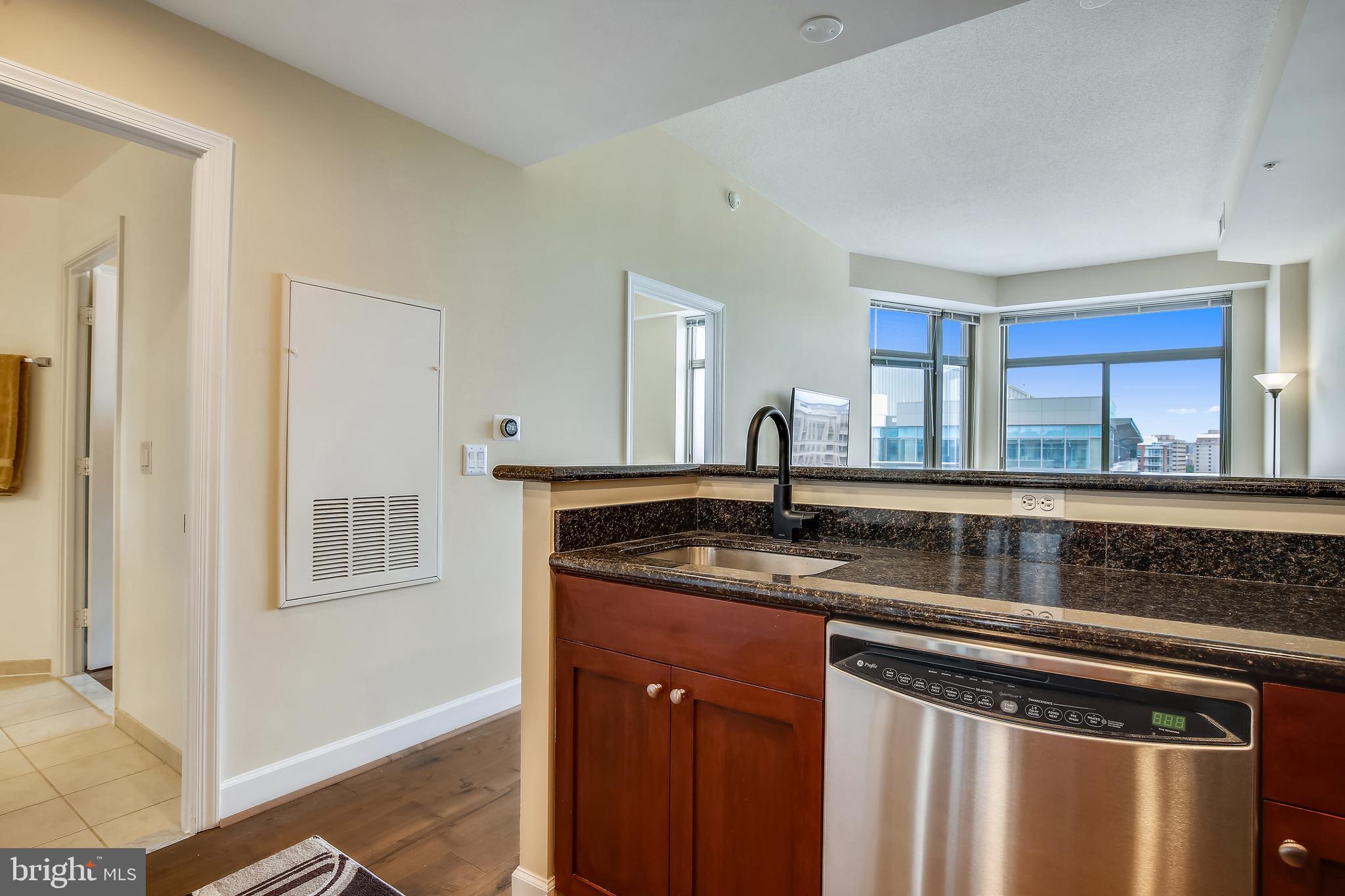 ECLIPSE ON CENTER PARK - Residential