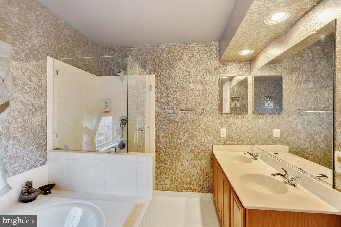 STREAMVIEW SUB - Residential