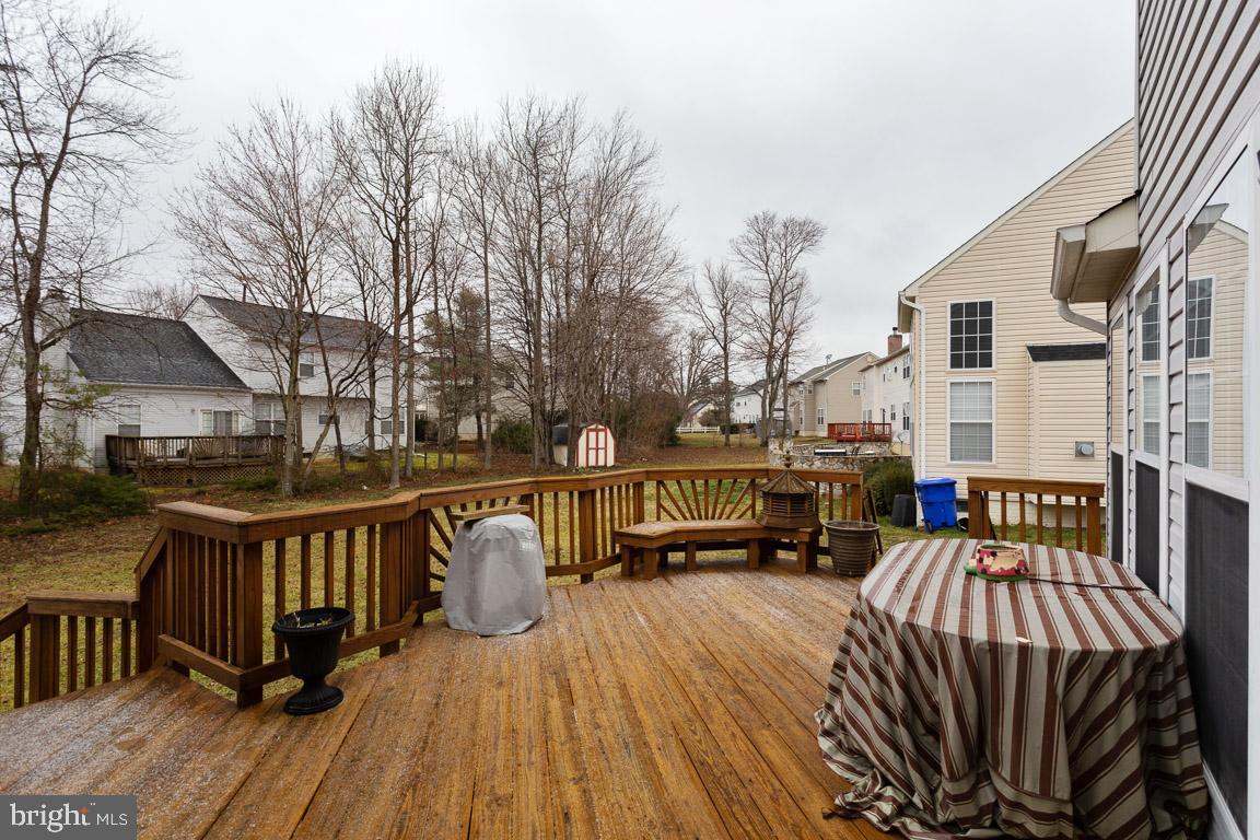 STREAMVIEW SUB - Residential