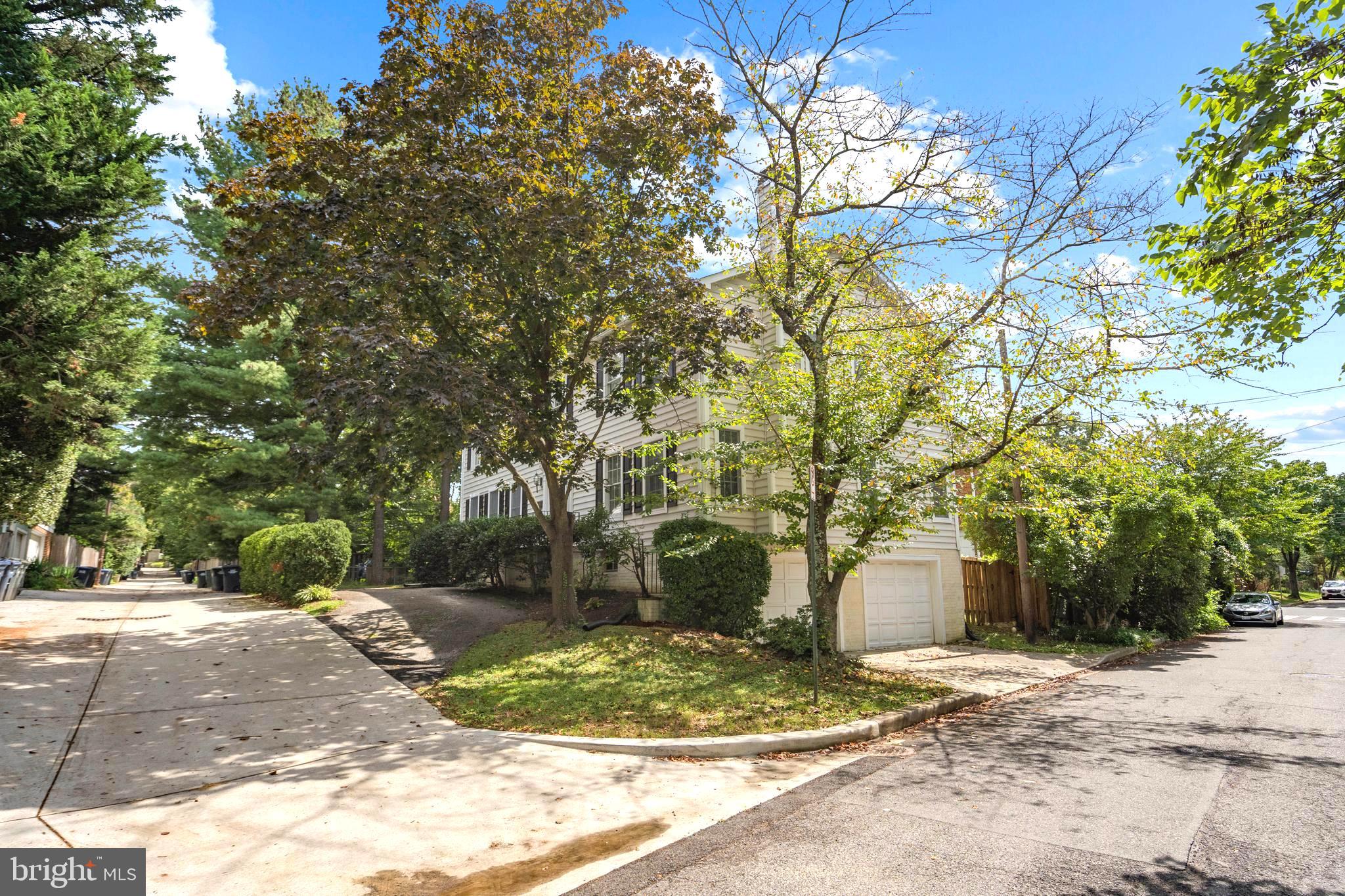 FRIENDSHIP HEIGHTS - Residential Lease