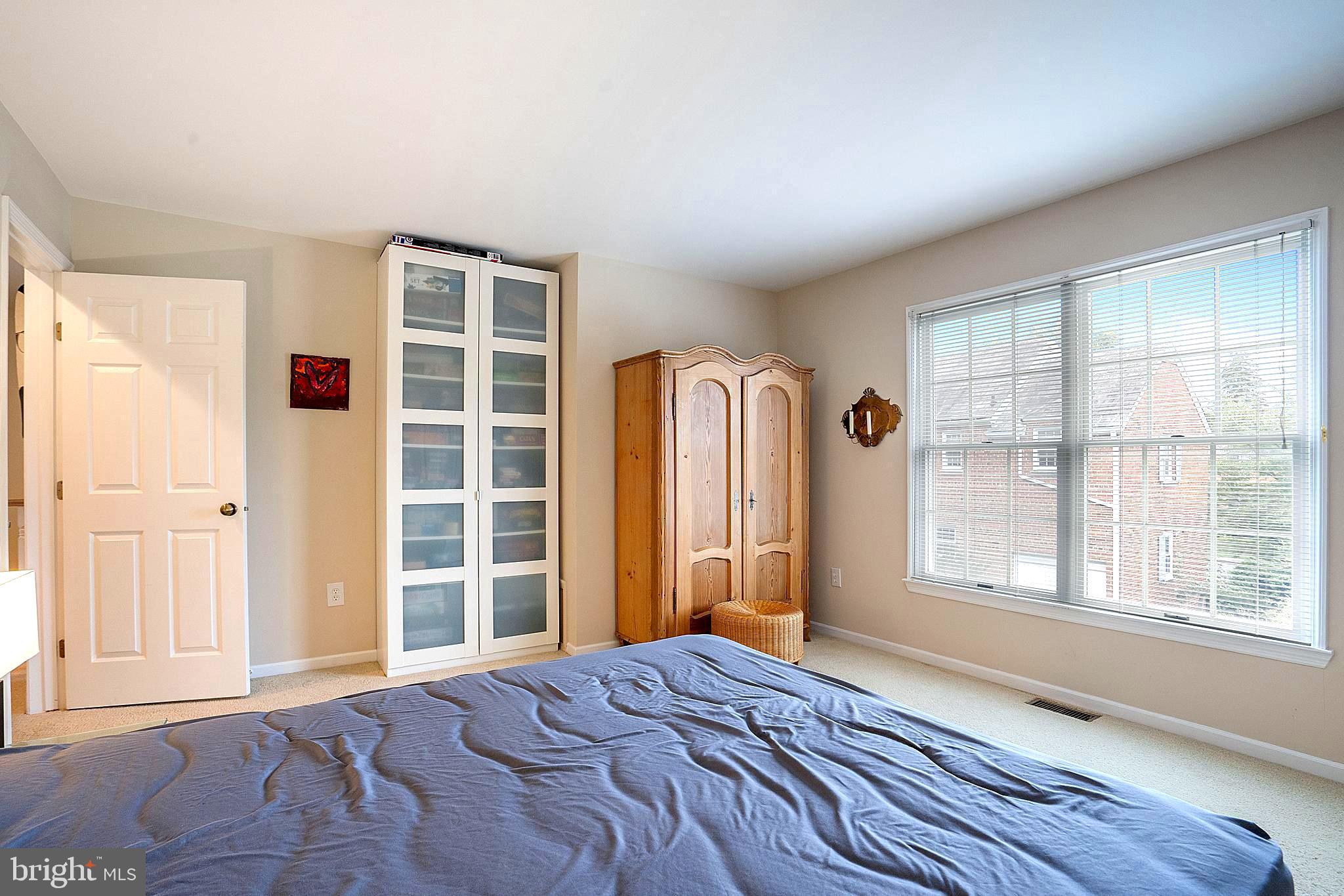 FRIENDSHIP HEIGHTS - Residential Lease