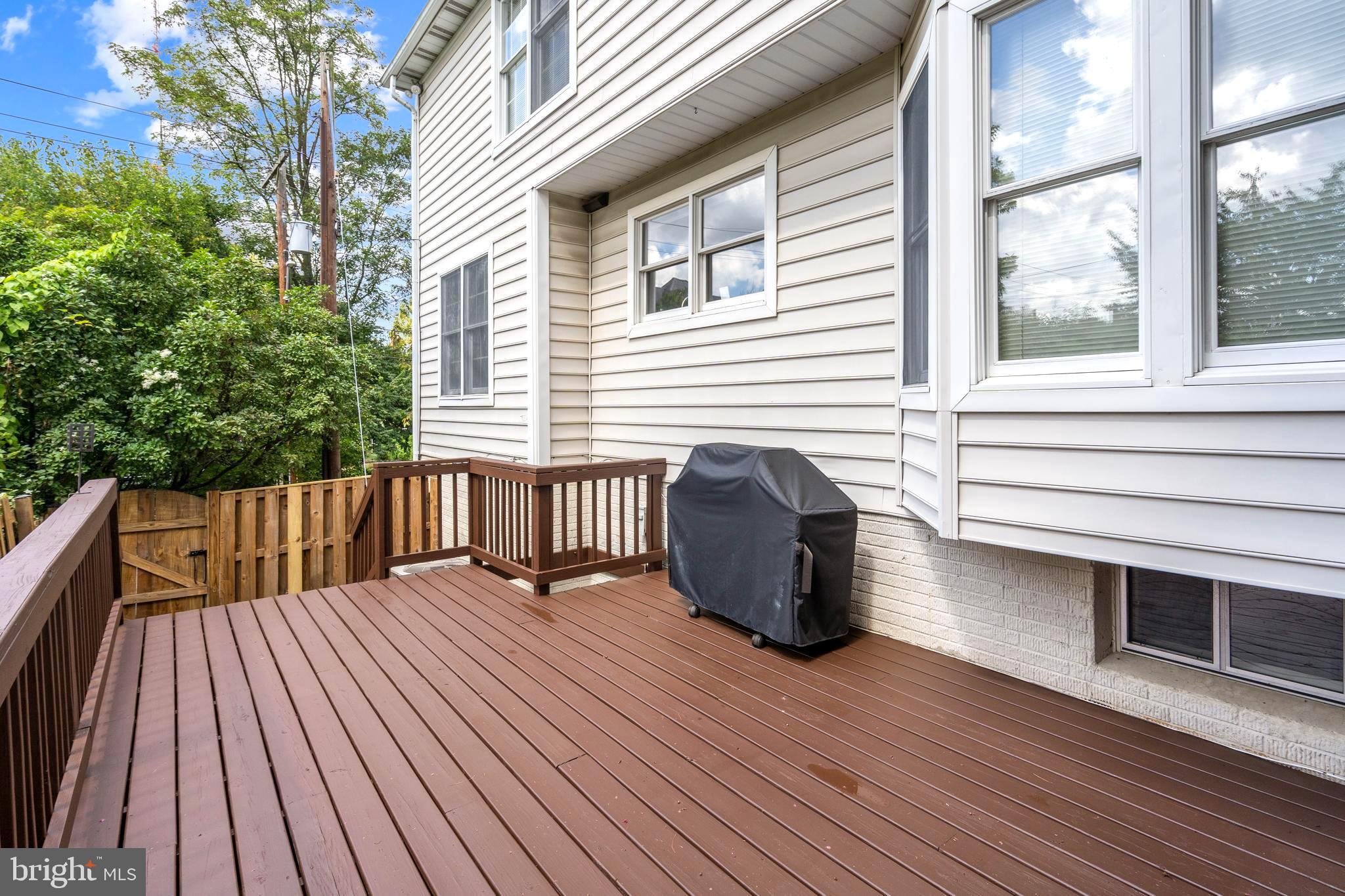 FRIENDSHIP HEIGHTS - Residential Lease