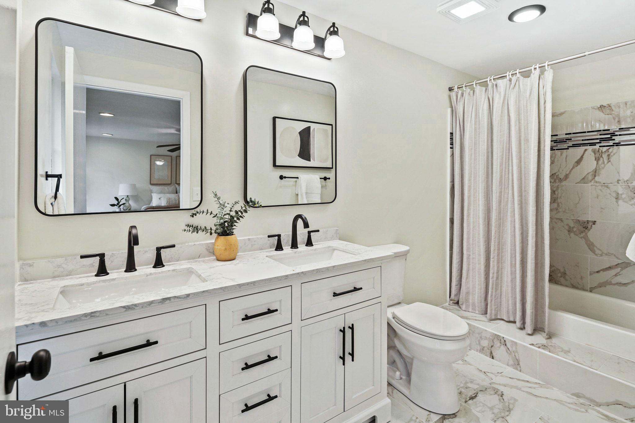 5497 VANTAGE POINT ROAD 30