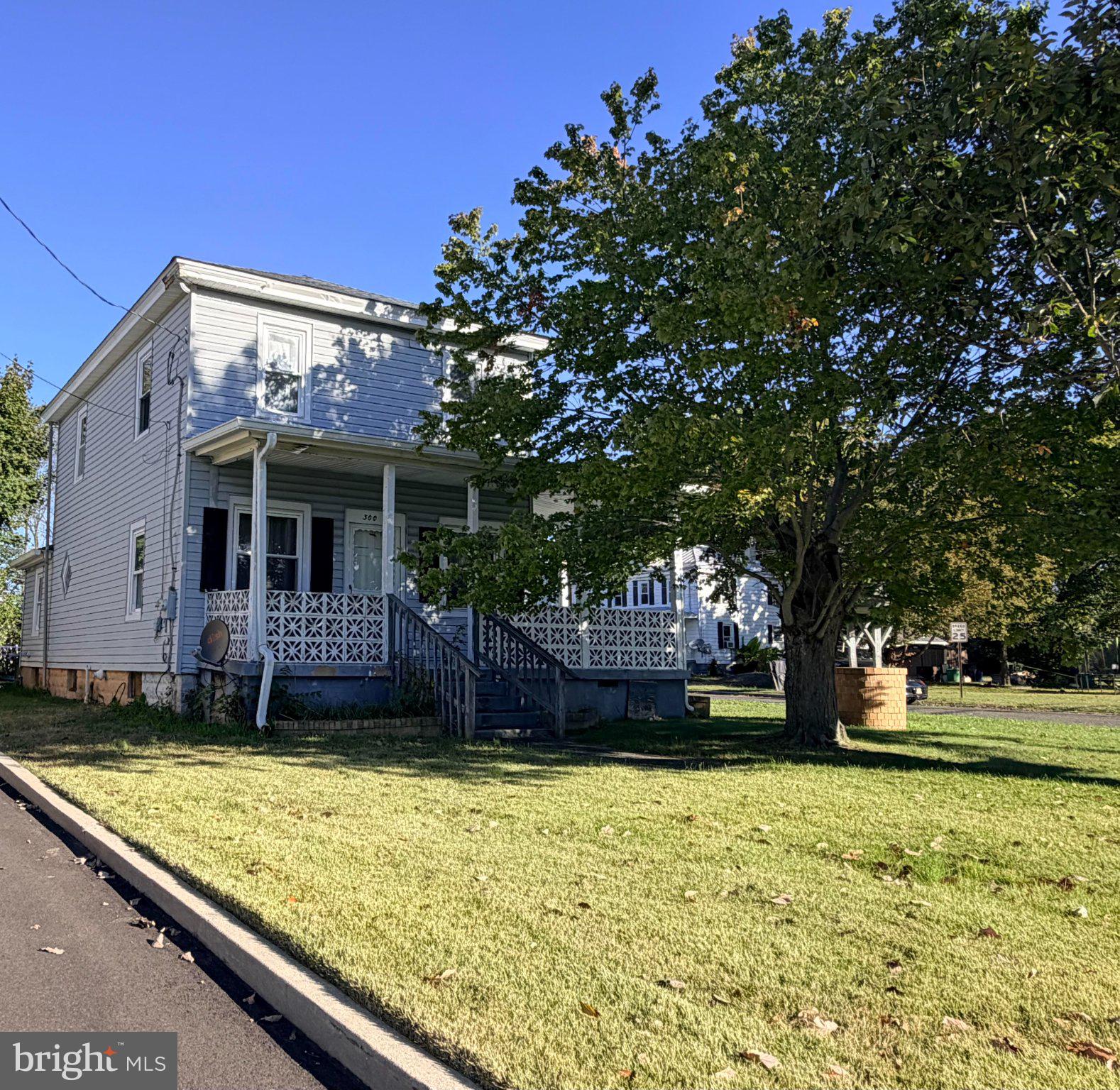 300 N WEST BOULEVARD