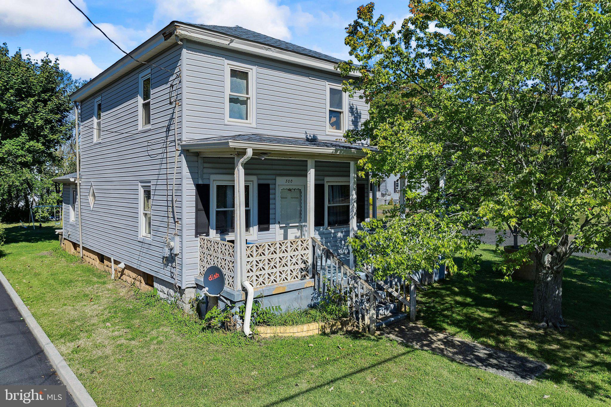 300 N WEST BOULEVARD