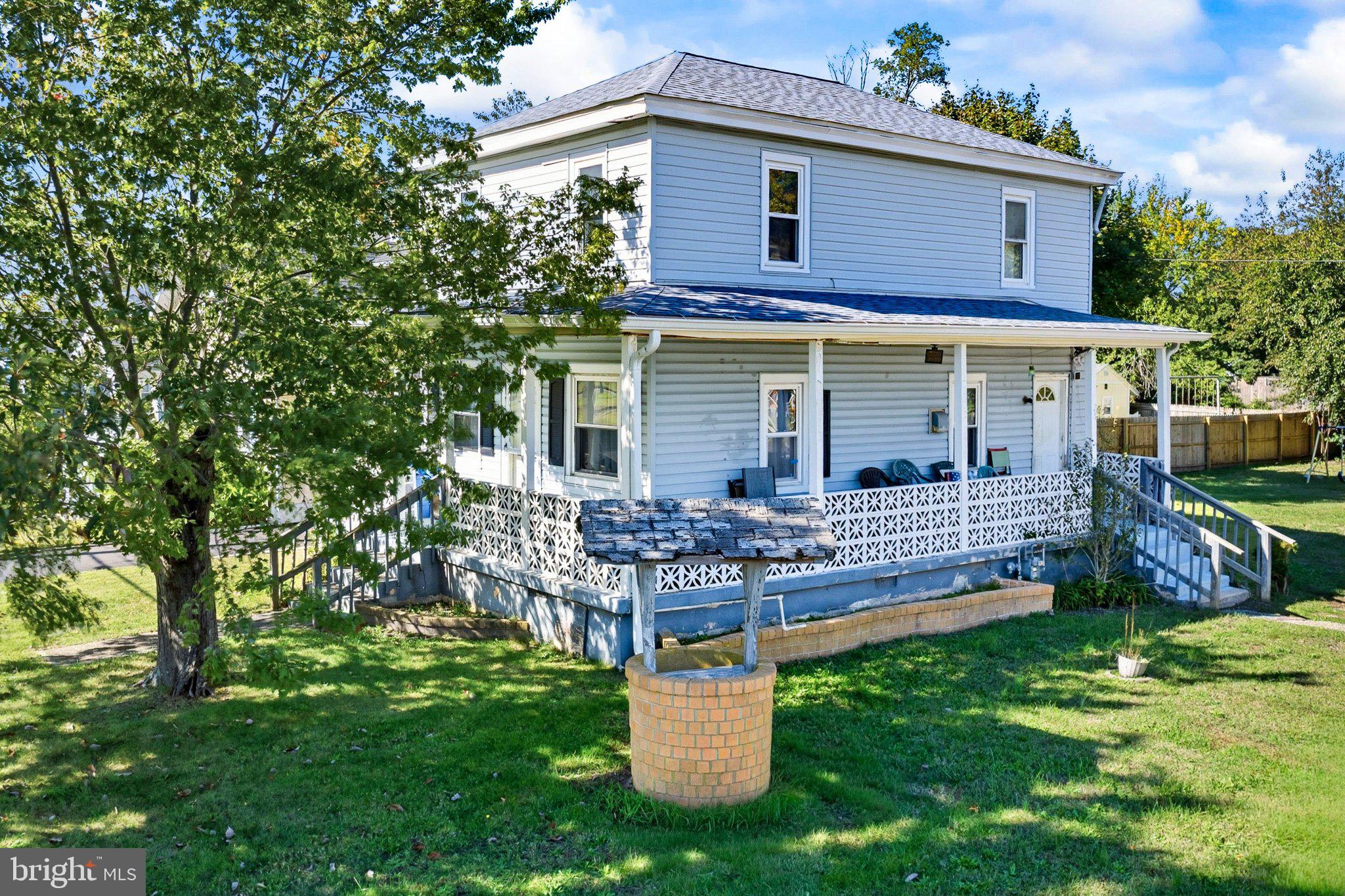 300 N WEST BOULEVARD