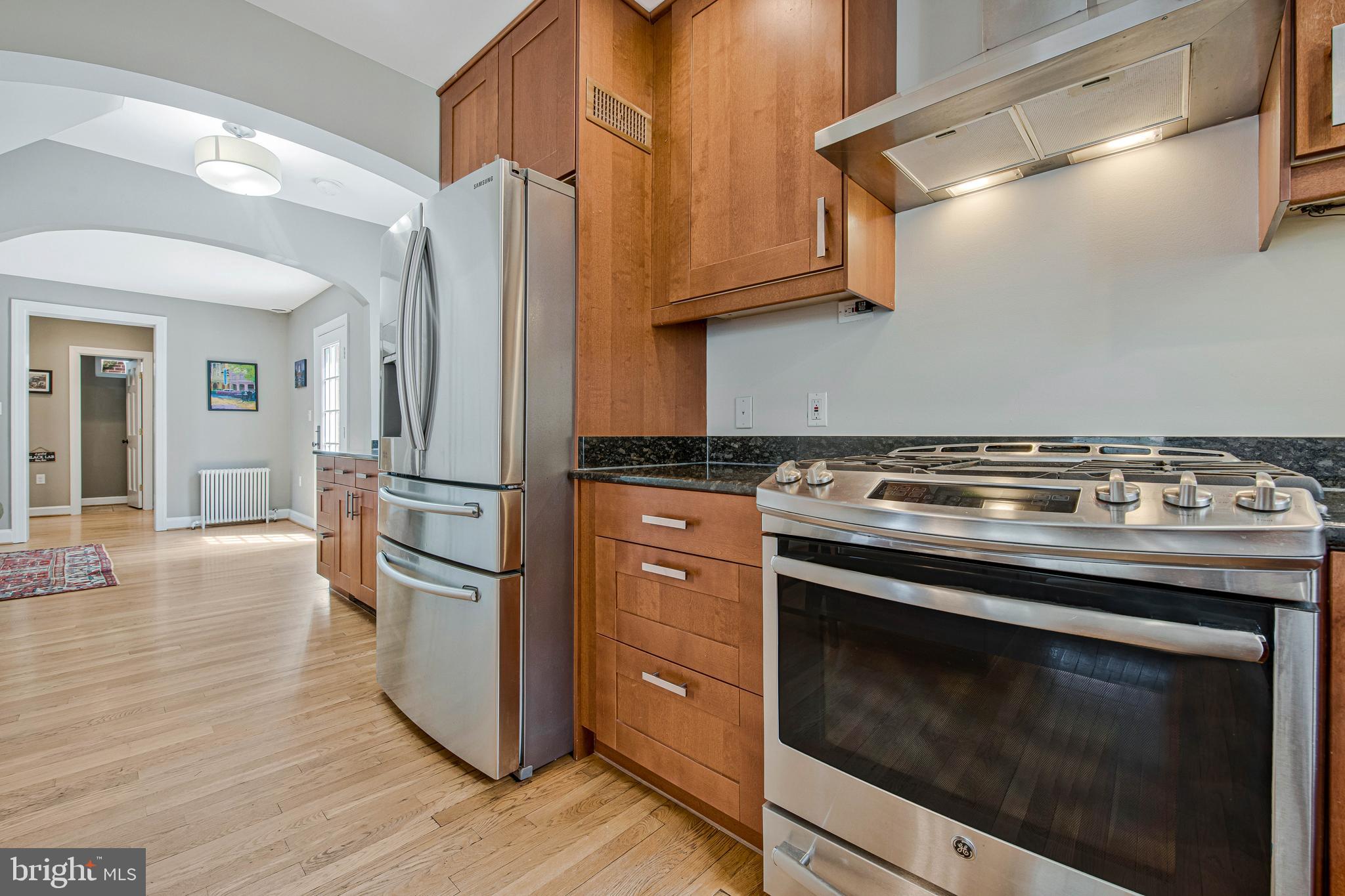 GLENBROOK KNOLLS - Residential