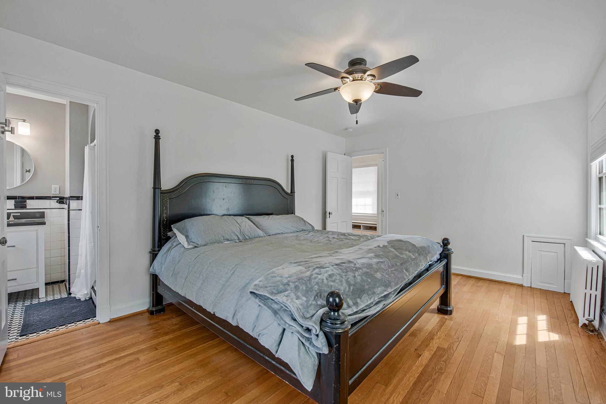 GLENBROOK KNOLLS - Residential