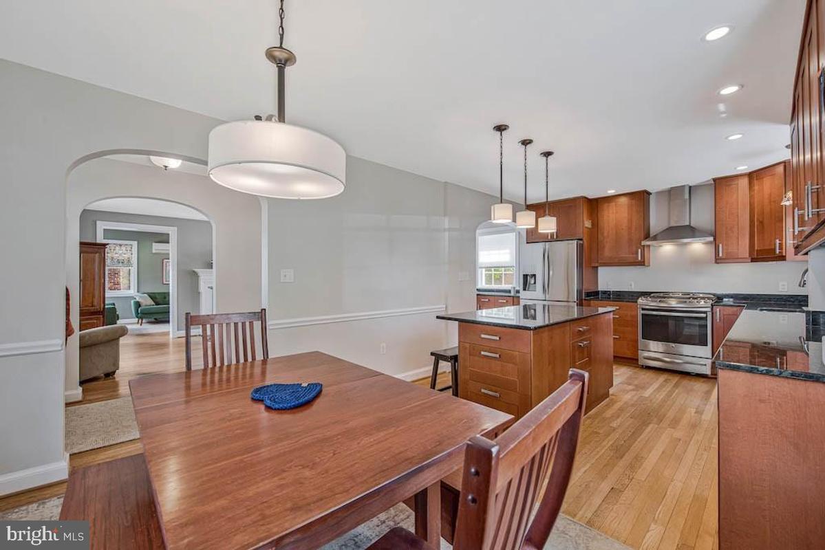 GLENBROOK KNOLLS - Residential