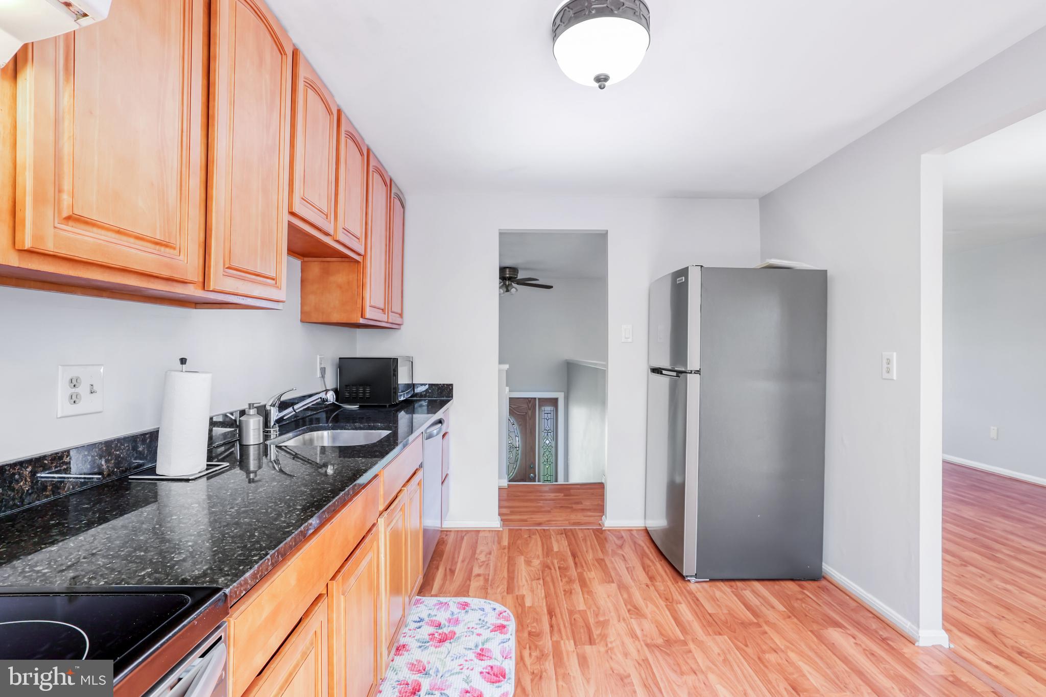 FOX MILL ESTATES - Residential