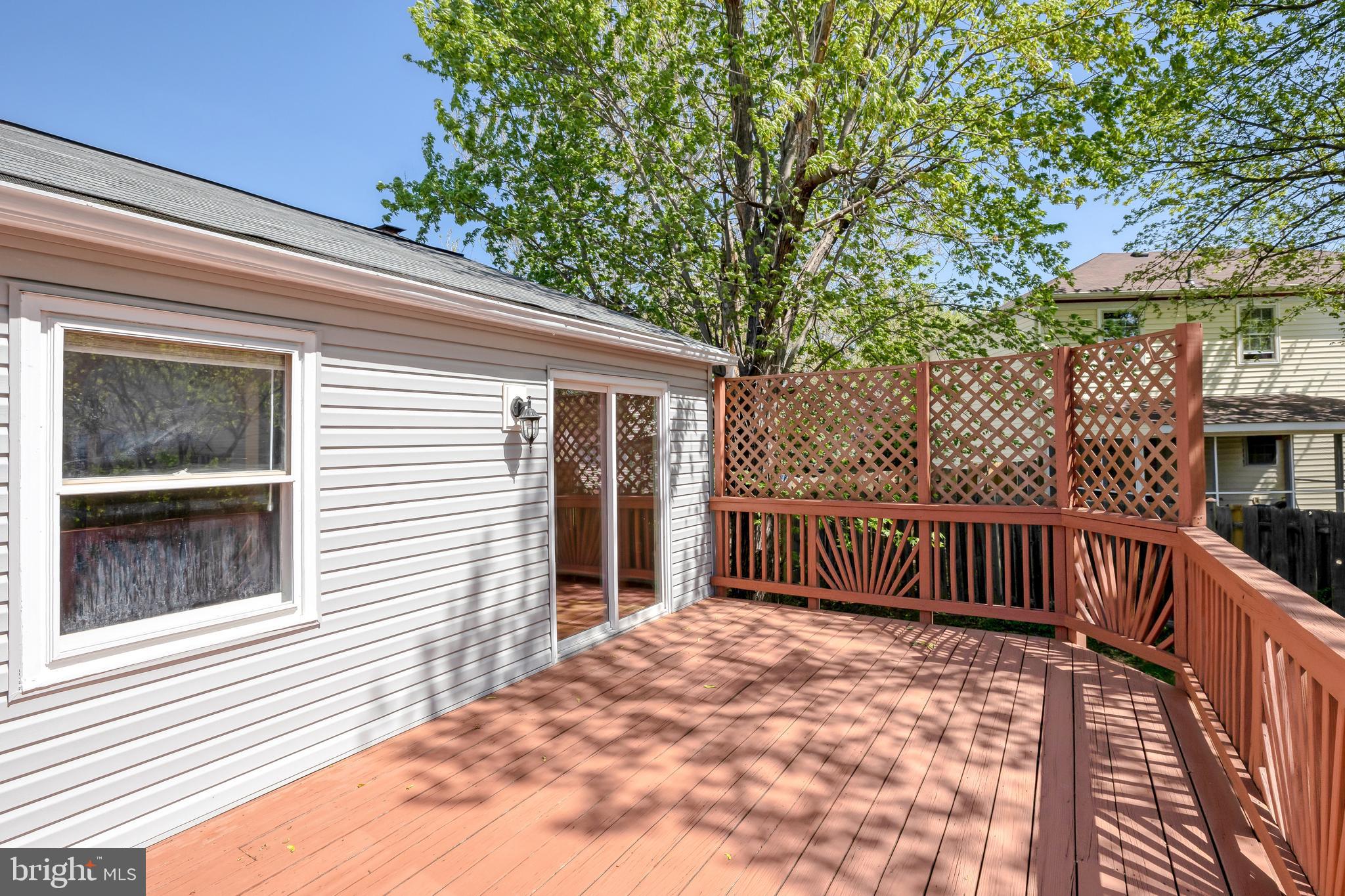 FOX MILL ESTATES - Residential