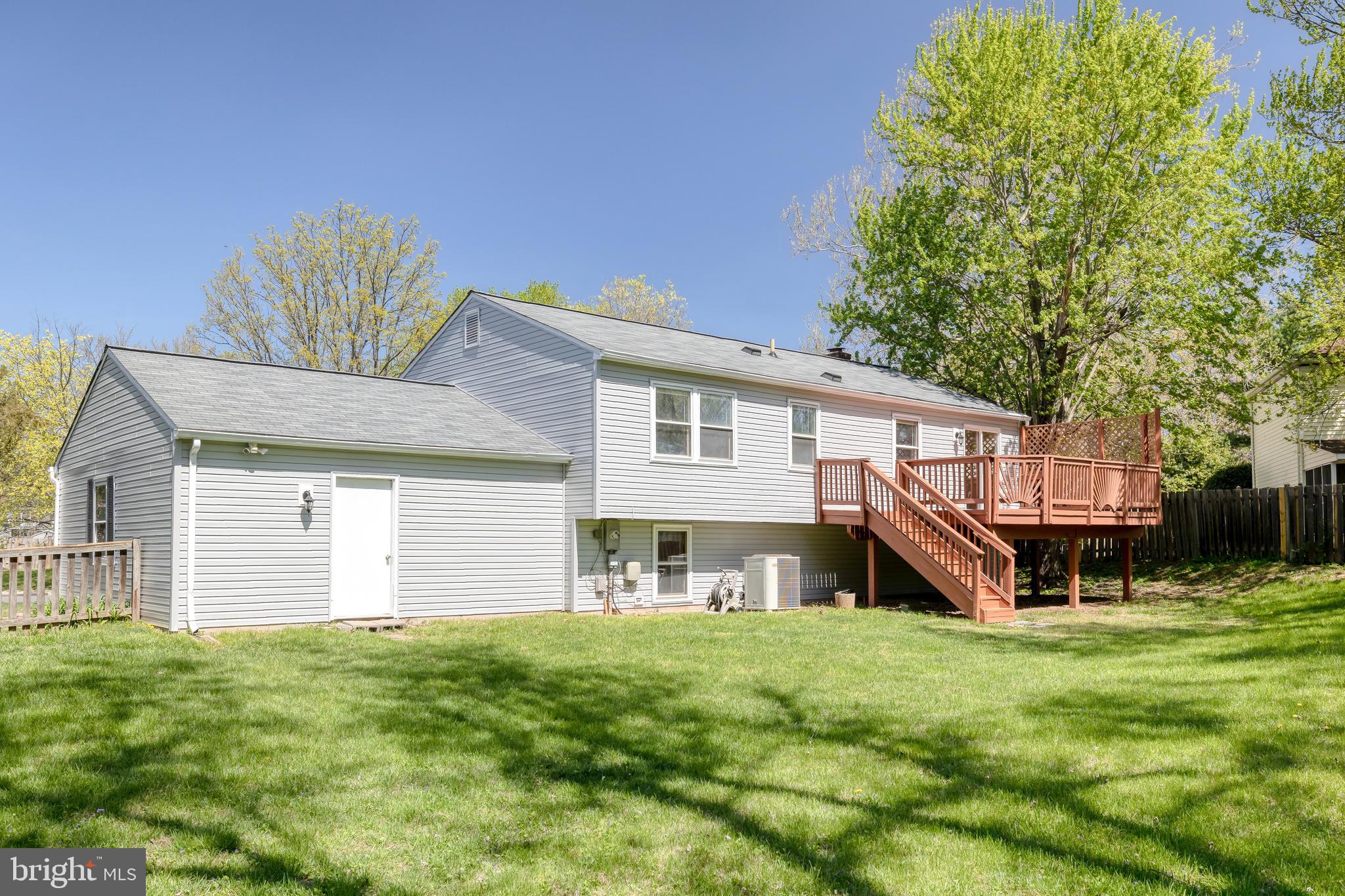 FOX MILL ESTATES - Residential