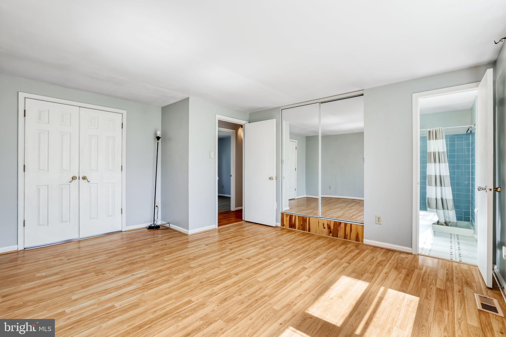 FOX MILL ESTATES - Residential