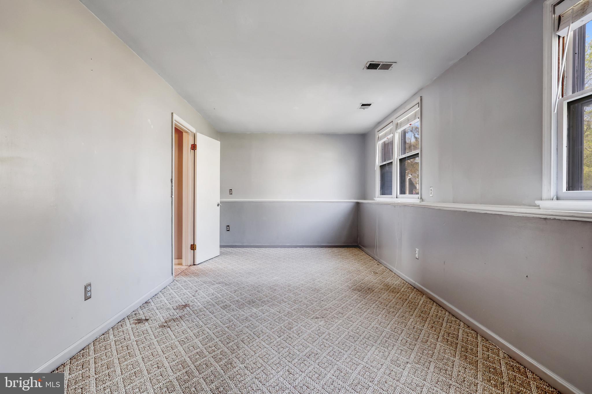 FOX MILL ESTATES - Residential