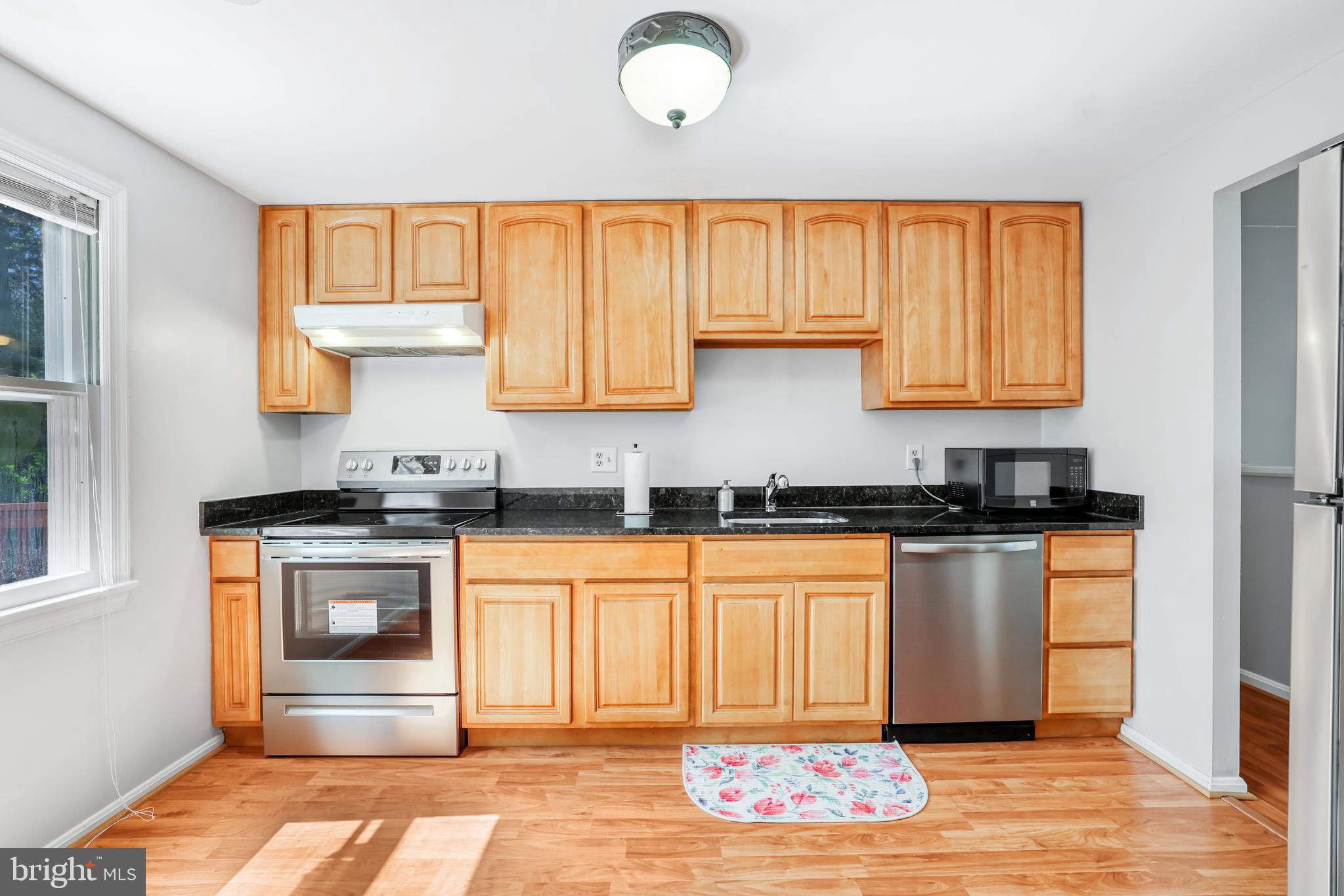 FOX MILL ESTATES - Residential