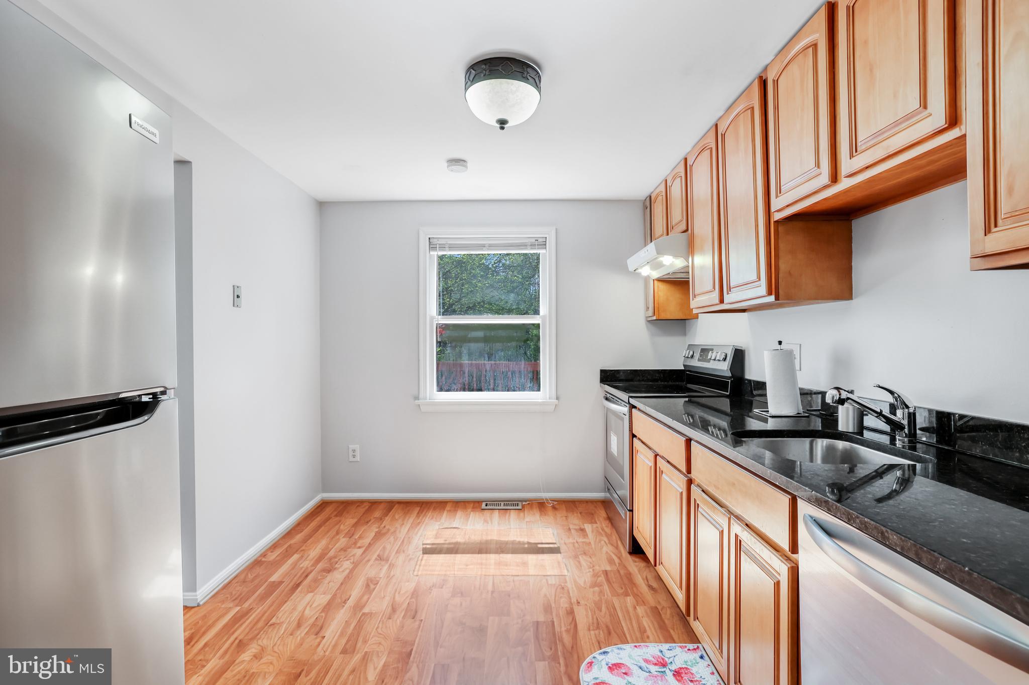 FOX MILL ESTATES - Residential