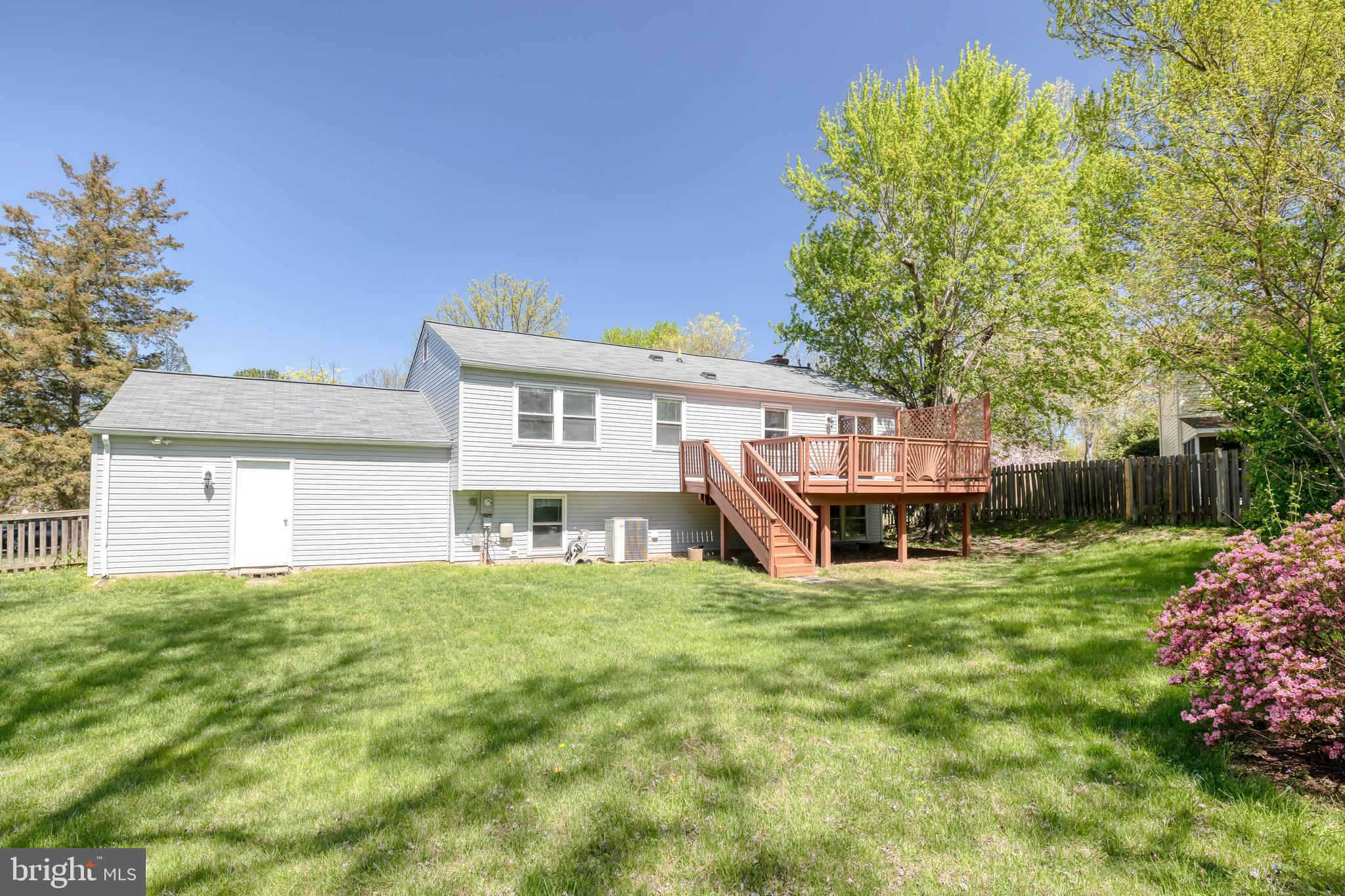 FOX MILL ESTATES - Residential