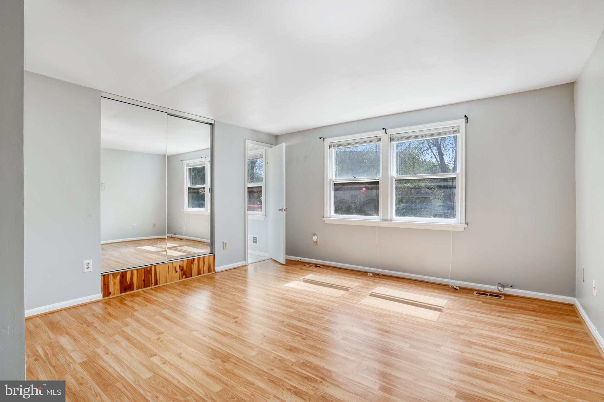 FOX MILL ESTATES - Residential