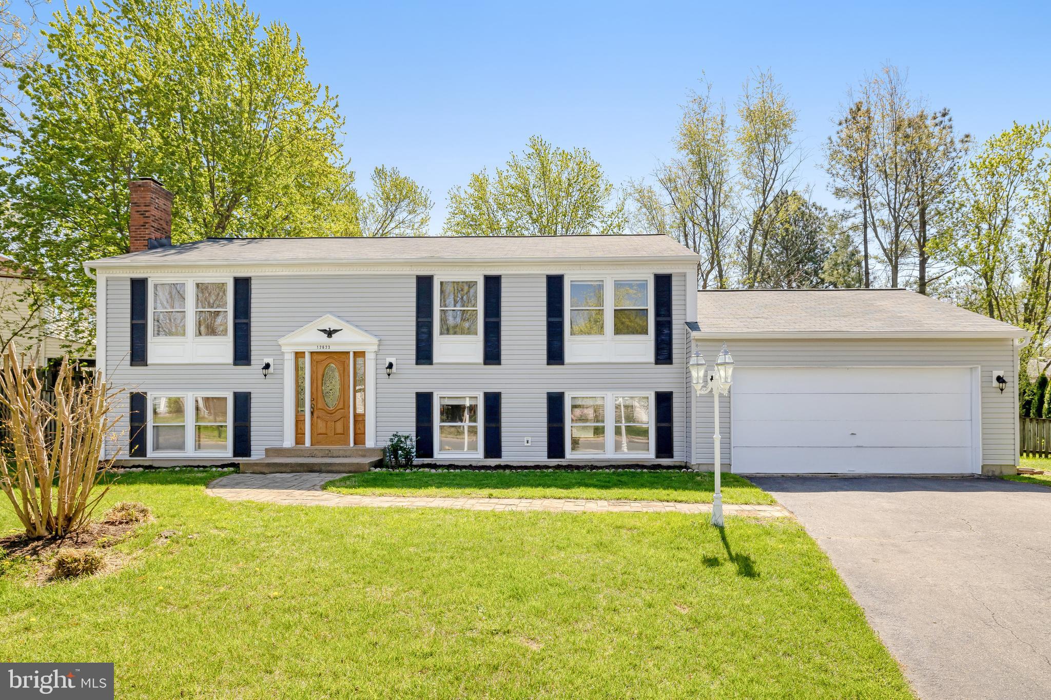 FOX MILL ESTATES - Residential