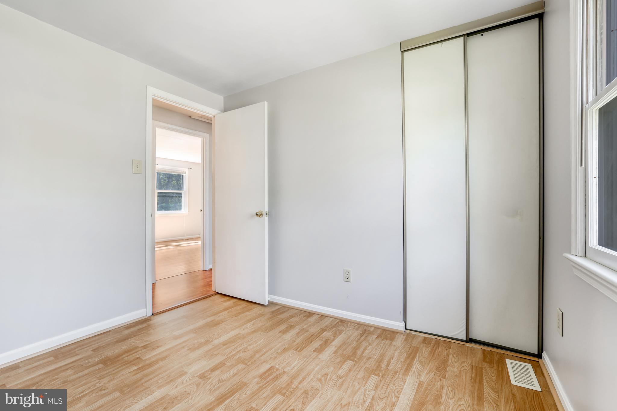 FOX MILL ESTATES - Residential