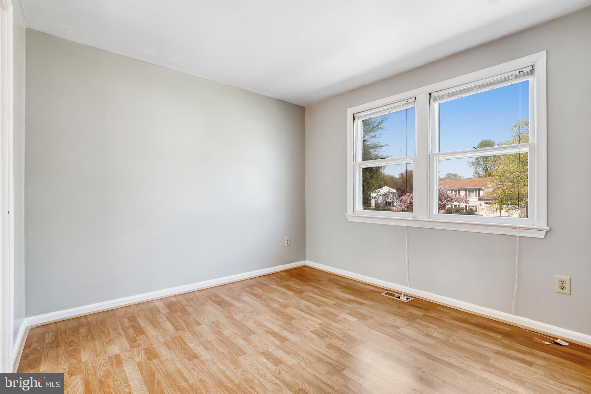 FOX MILL ESTATES - Residential