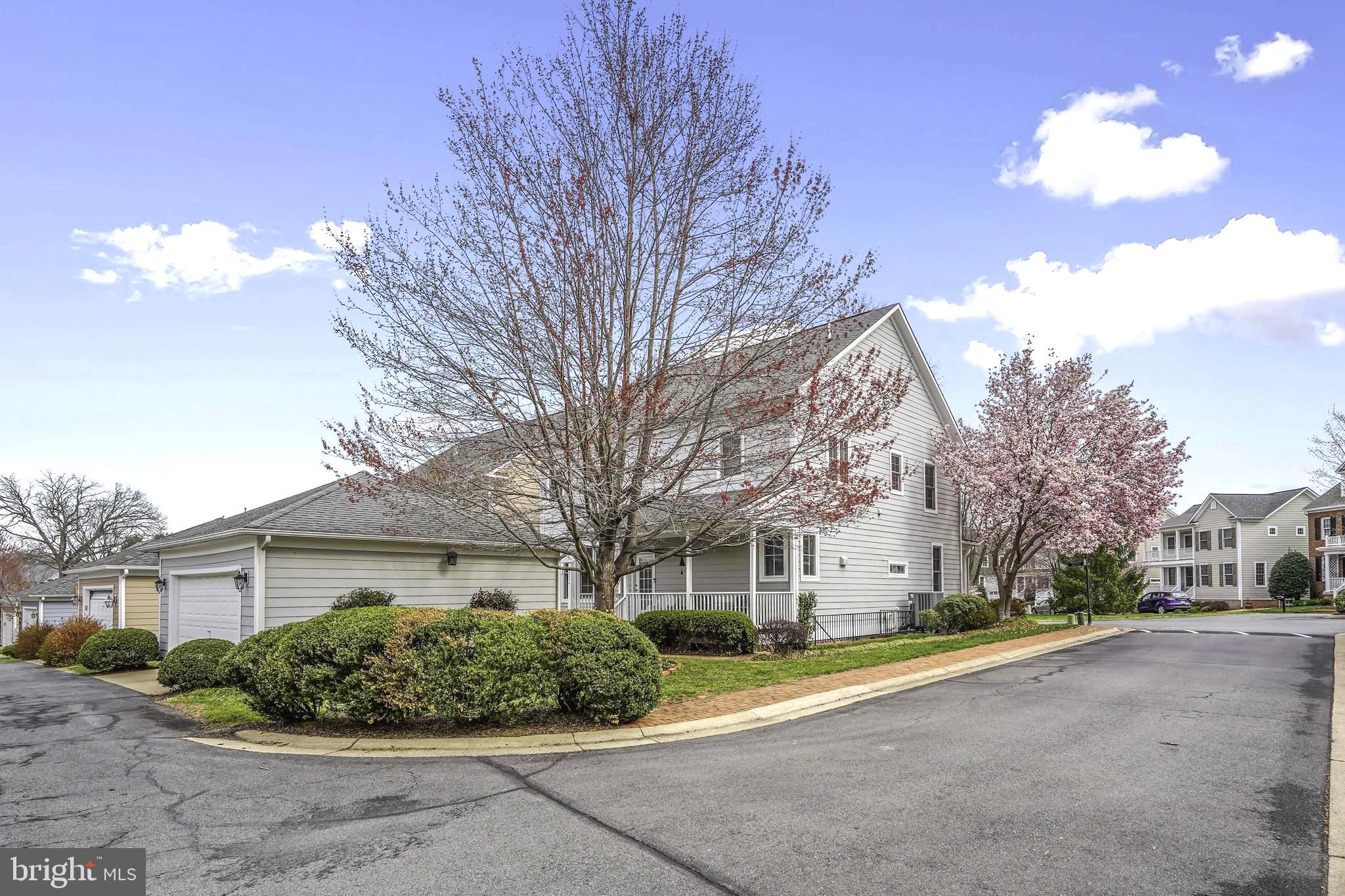 COURTS OF ST FRANCIS - Residential