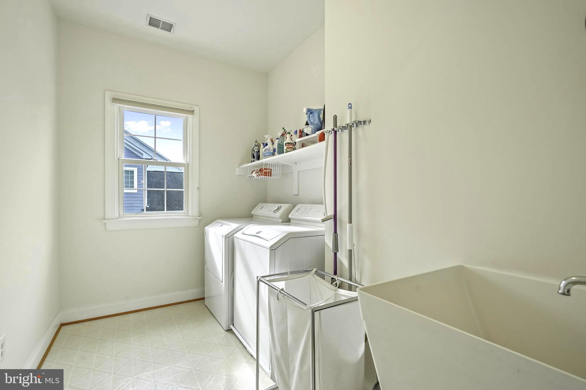 COURTS OF ST FRANCIS - Residential