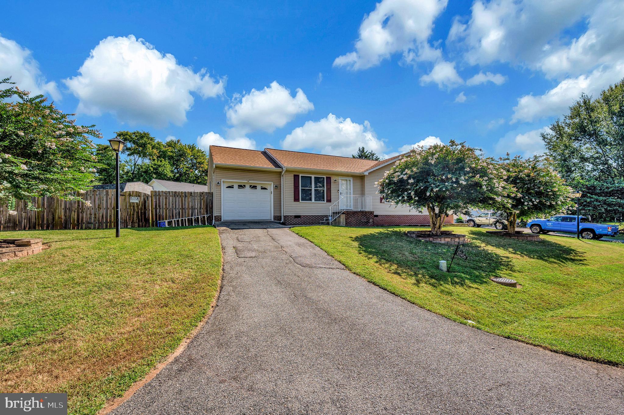 10906 PEACH TREE DRIVE