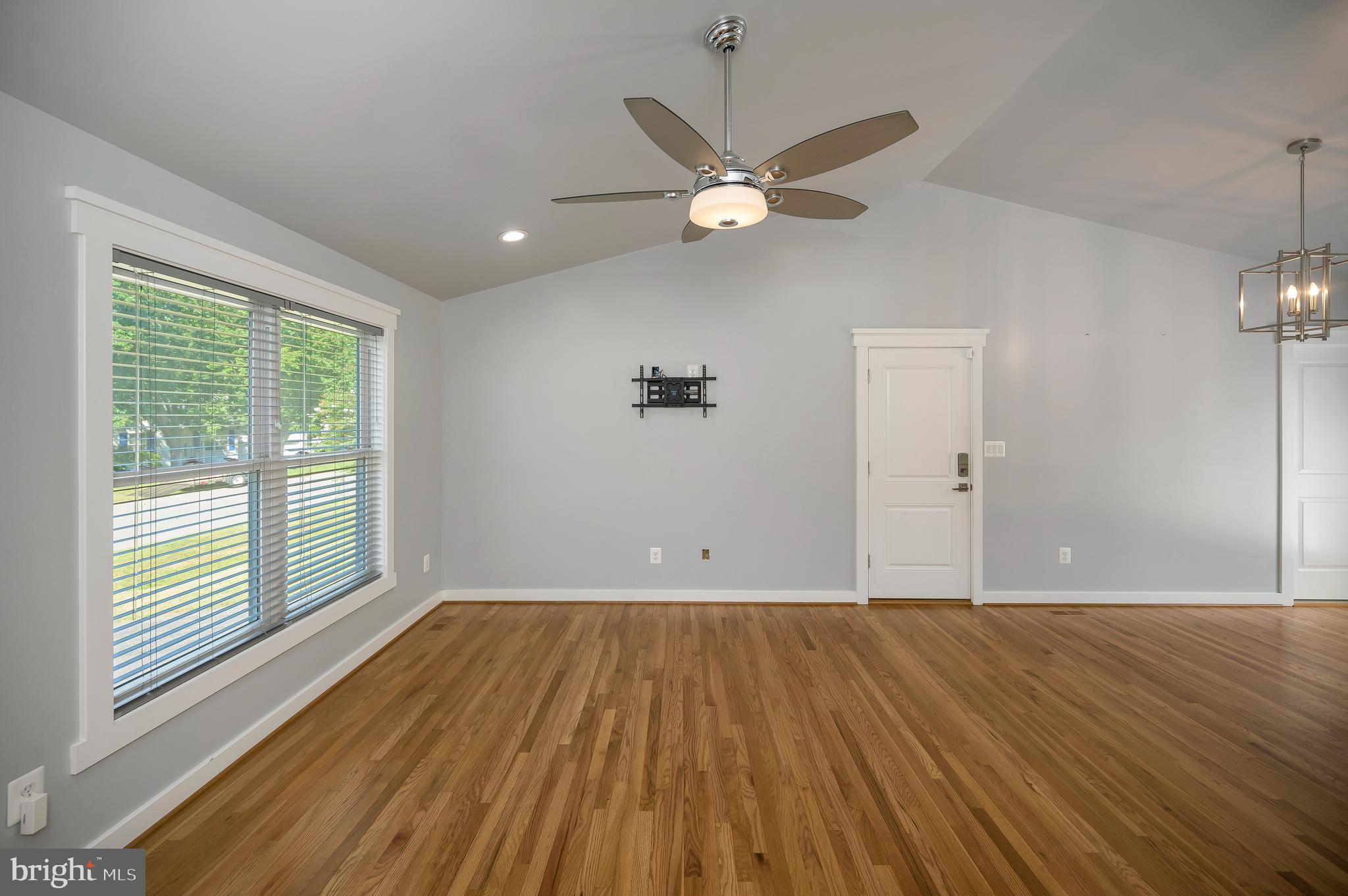 10906 PEACH TREE DRIVE