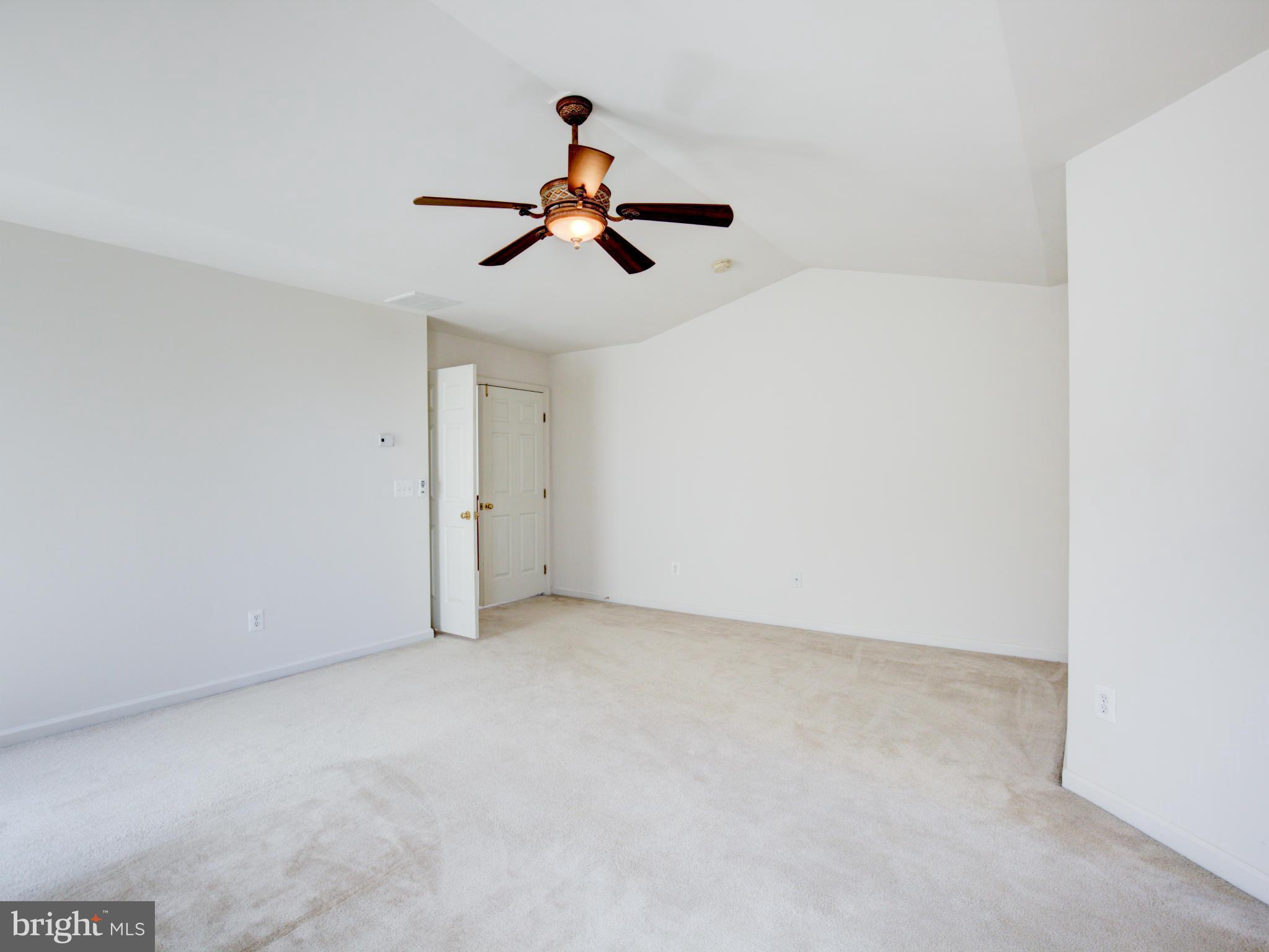 LAKELAND PLACE - Residential