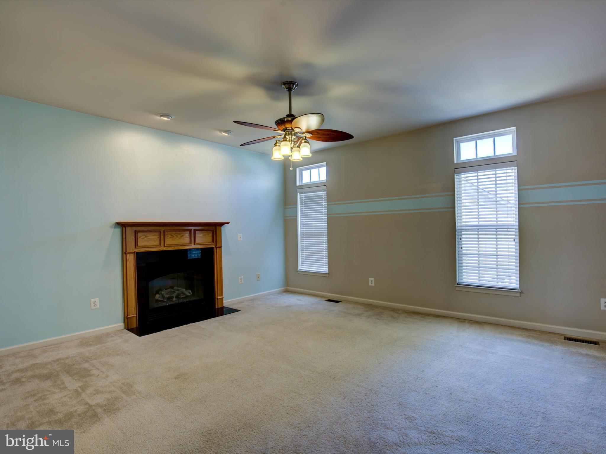 LAKELAND PLACE - Residential