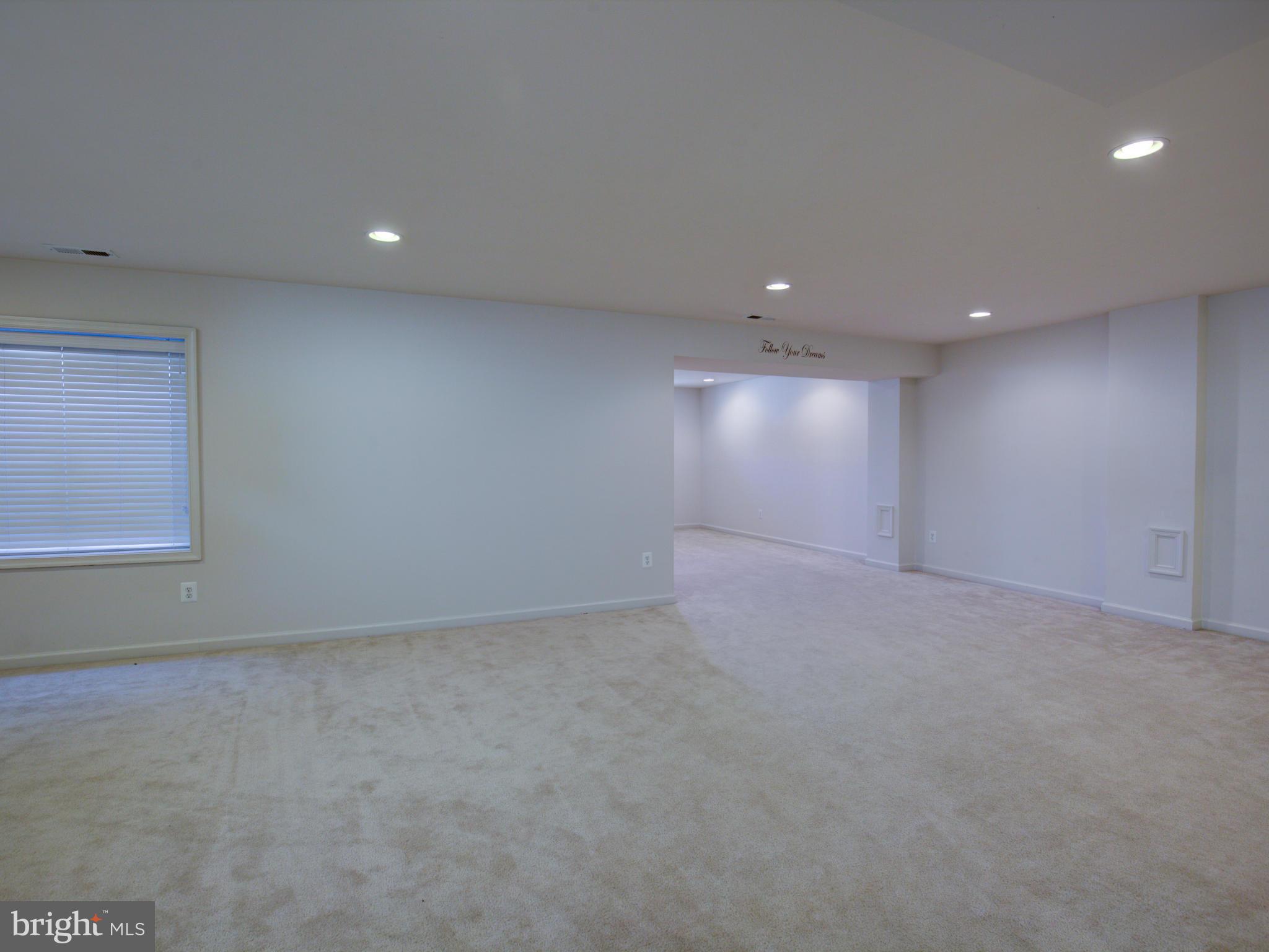 LAKELAND PLACE - Residential