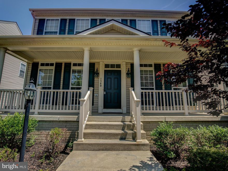 This fantastic 3 finished level home offers an open floor plan with 4 bedrooms, 3 and 1/2 bathrooms and is located in convenient Fairfax Crossing.  The sellers have taken great care to maintain their home and it is move in ready.  This home is close to shopping and a great commuter location whether traveling to Northern VA or Frederick, MD.