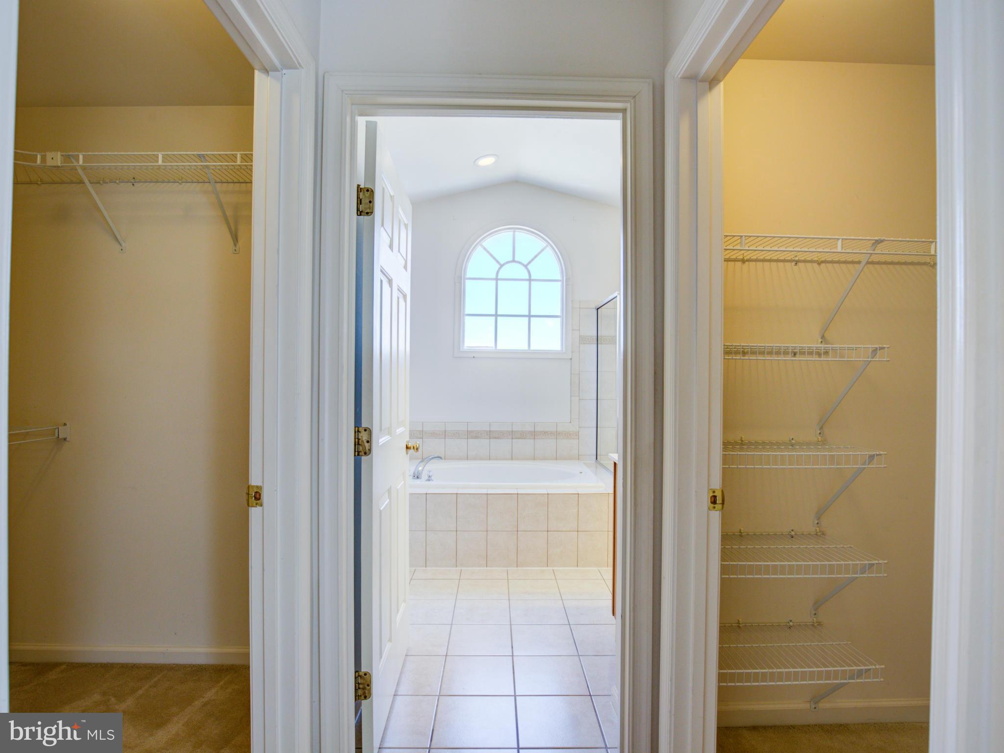 LAKELAND PLACE - Residential