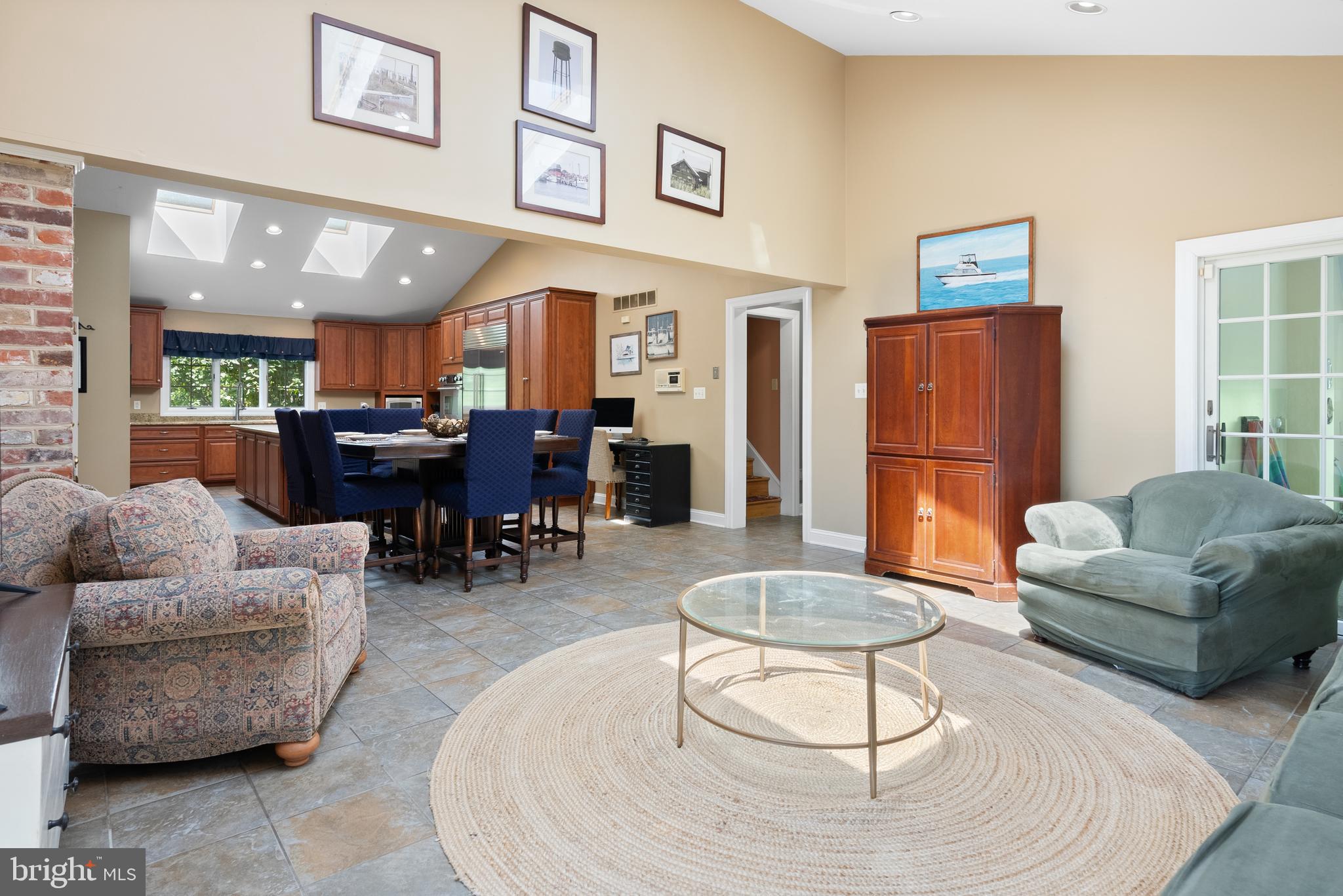 CENTERVILLE MDWS - Residential