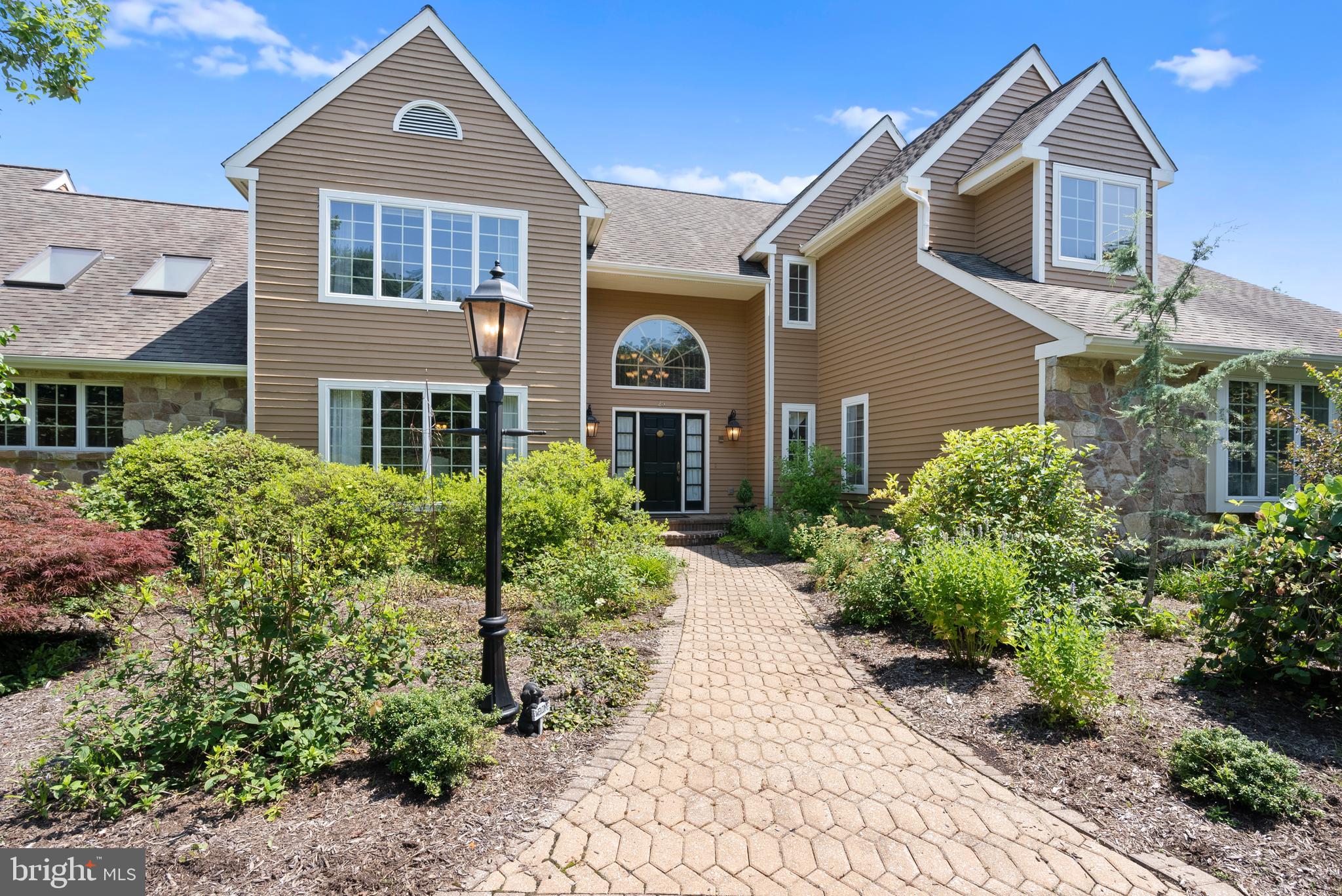 CENTERVILLE MDWS - Residential