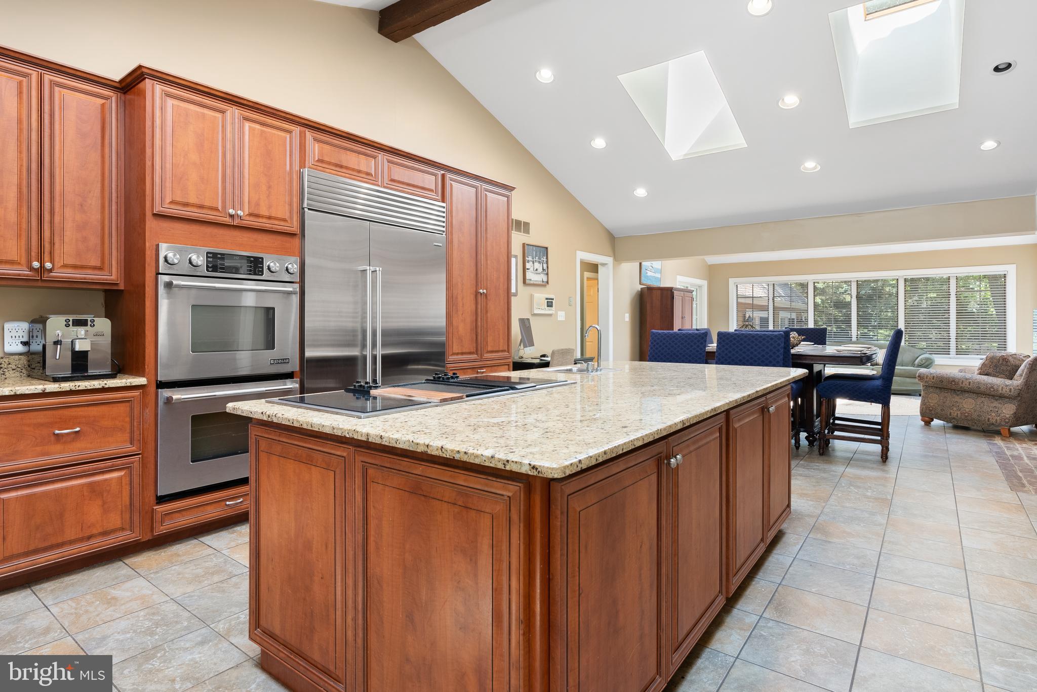 CENTERVILLE MDWS - Residential