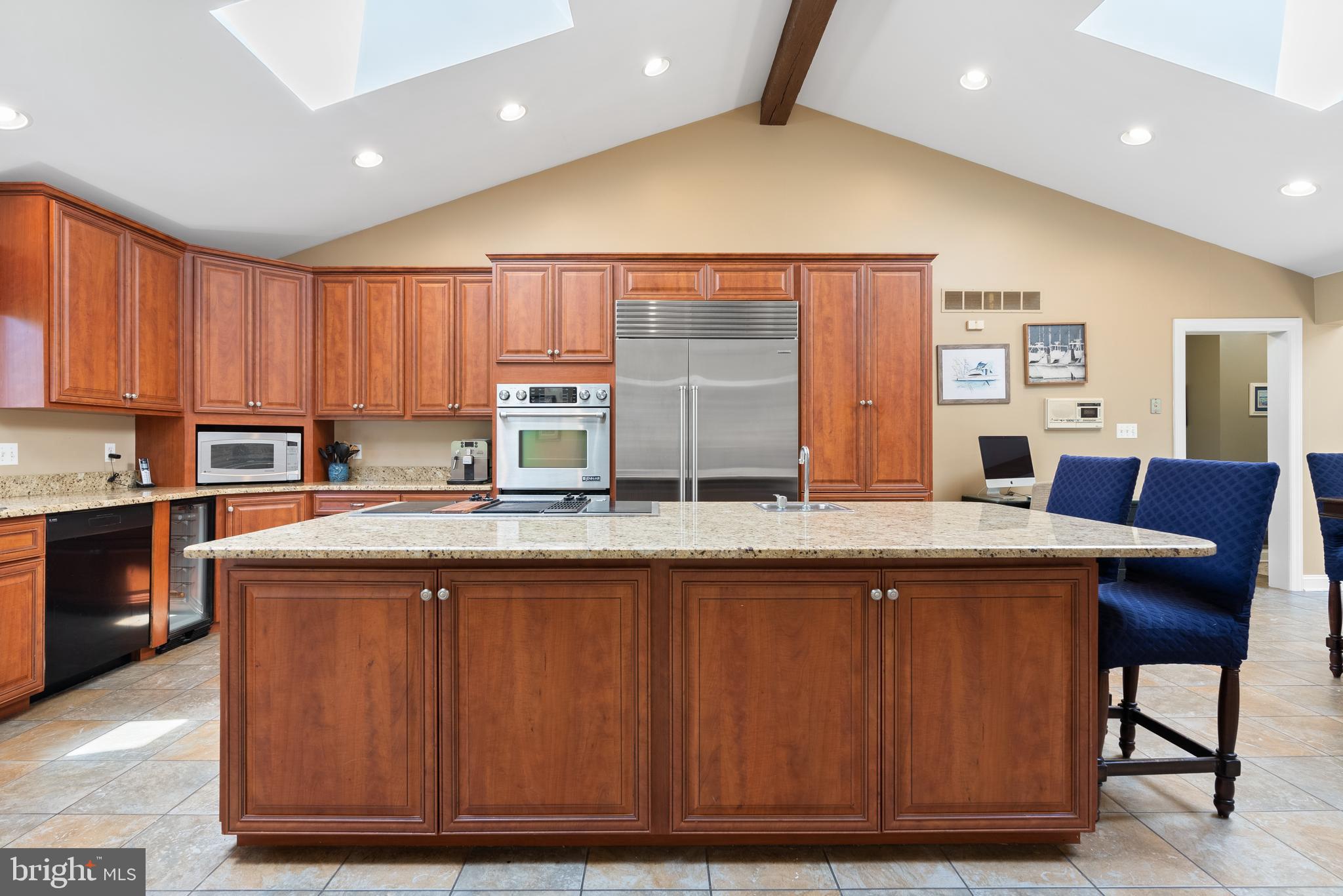 CENTERVILLE MDWS - Residential