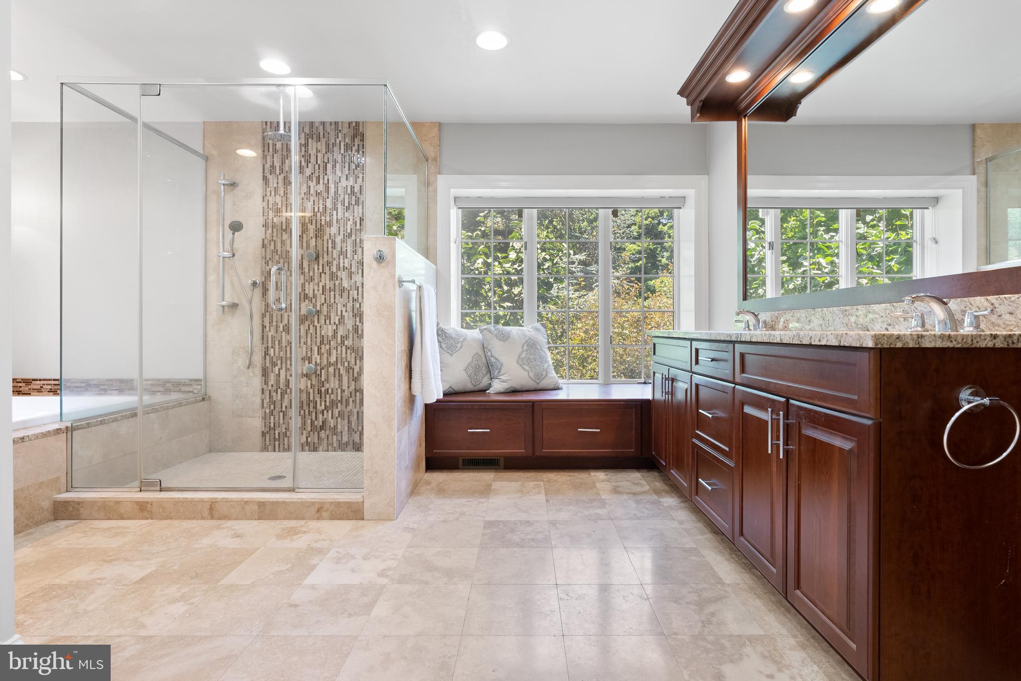 CENTERVILLE MDWS - Residential