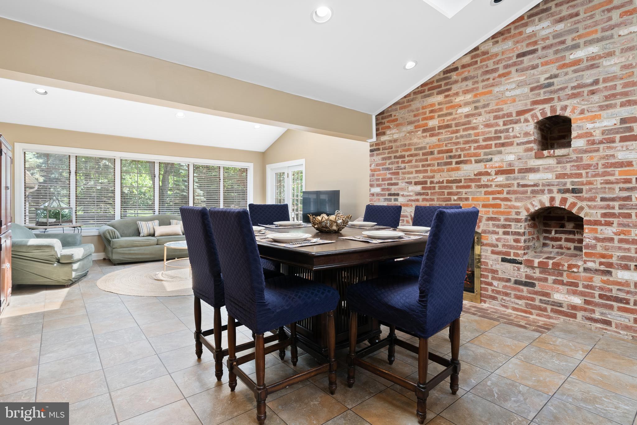 CENTERVILLE MDWS - Residential