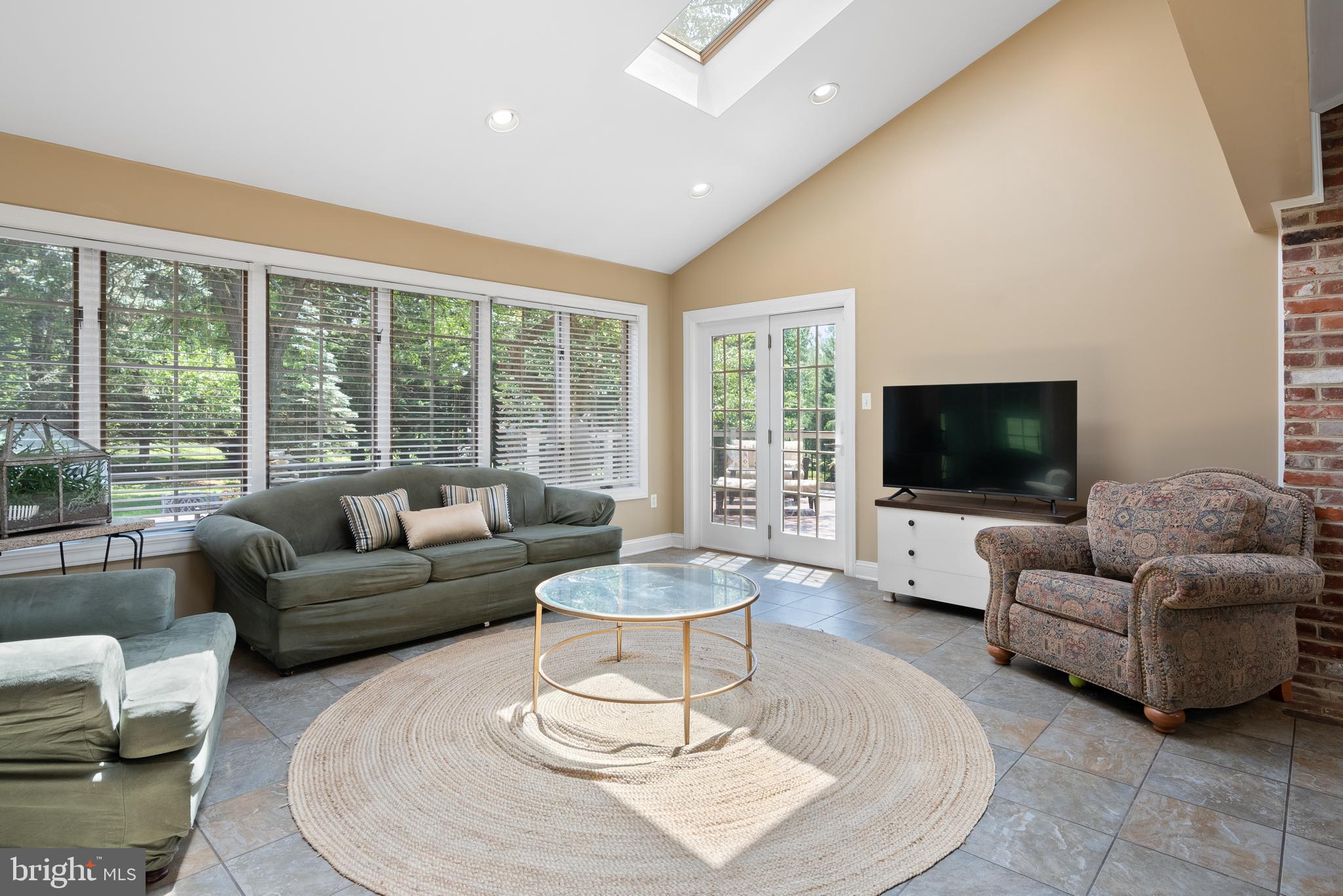 CENTERVILLE MDWS - Residential