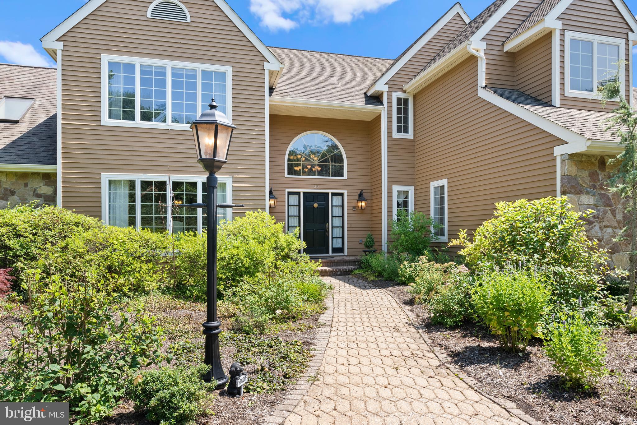 CENTERVILLE MDWS - Residential