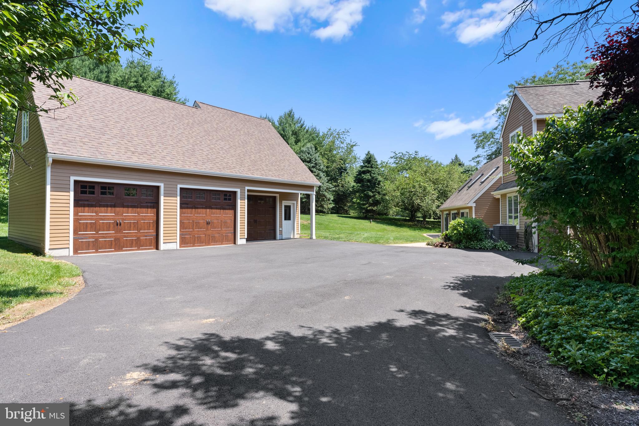 CENTERVILLE MDWS - Residential