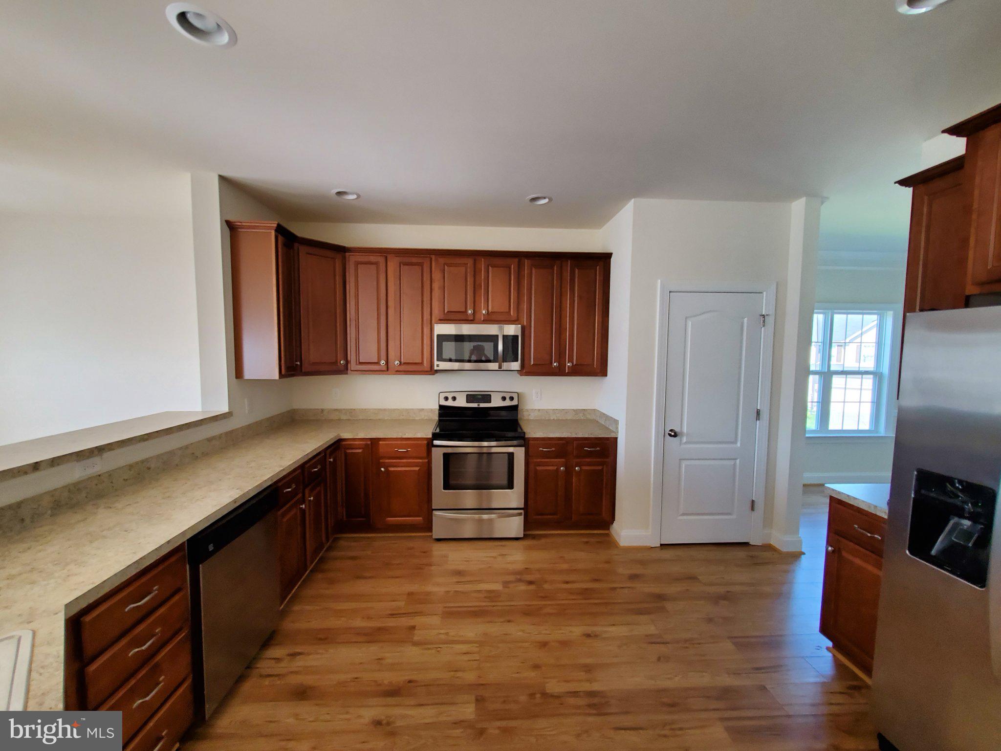 233 KANTER DRIVE